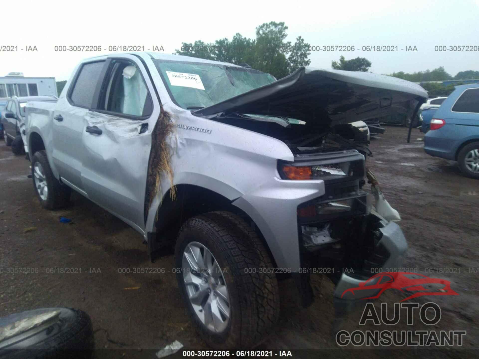 CHEVROLET SILVERADO 1500 2020 - 1GCPYBEH2LZ265942