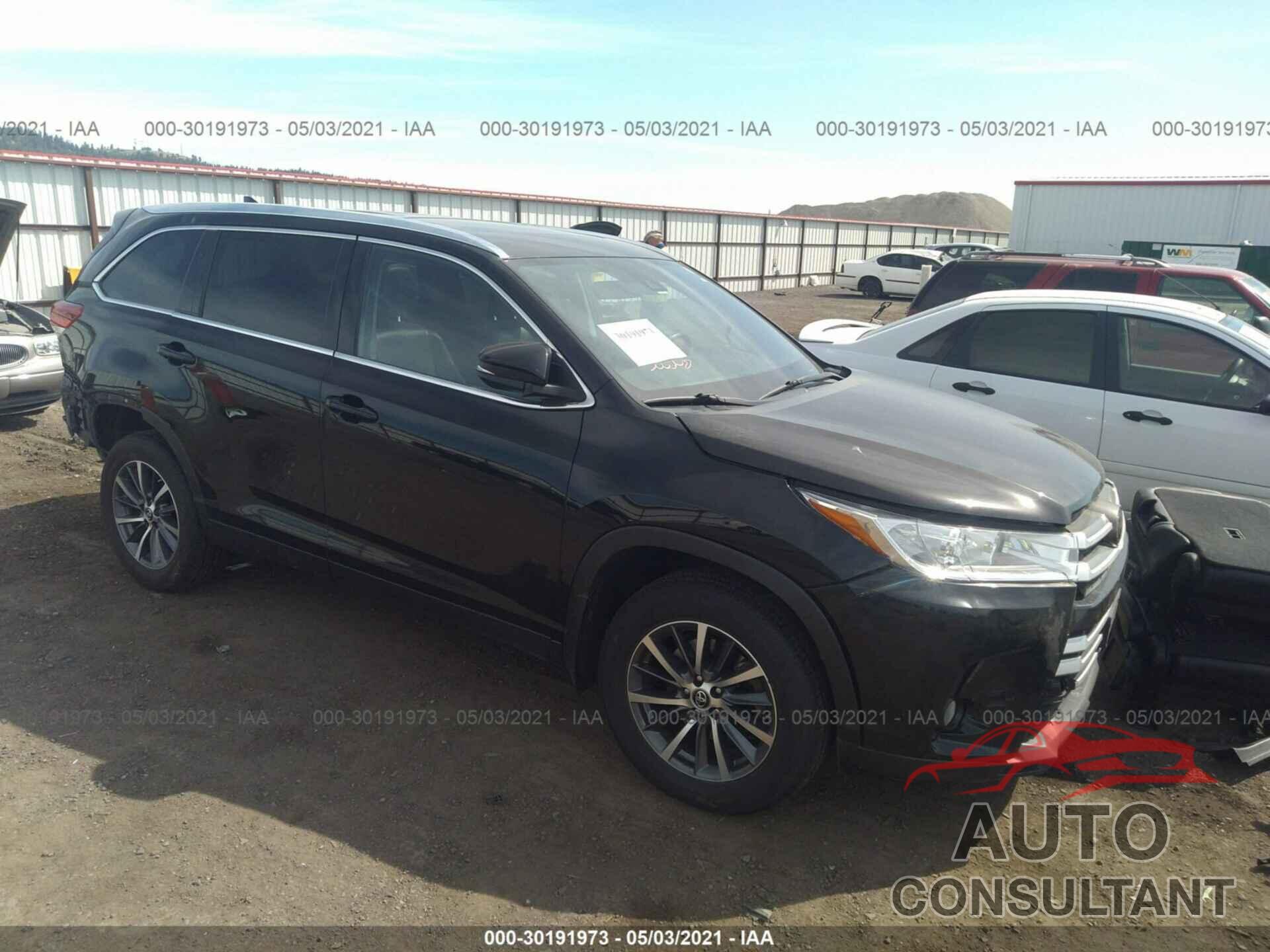 TOYOTA HIGHLANDER 2019 - 5TDKZRFH3KS558148