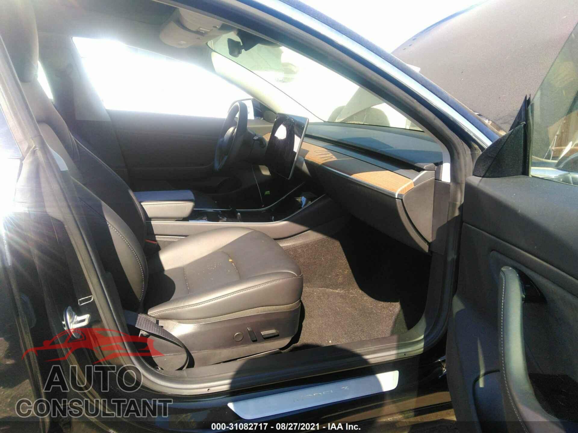 TESLA MODEL 3 2019 - 5YJ3E1EA5KF323843