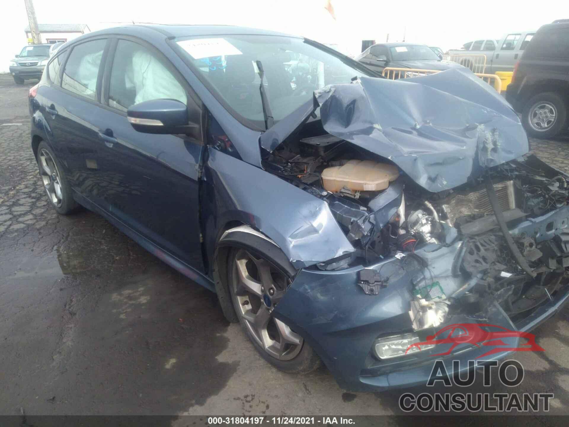 FORD FOCUS 2018 - 1FADP3L90JL224562