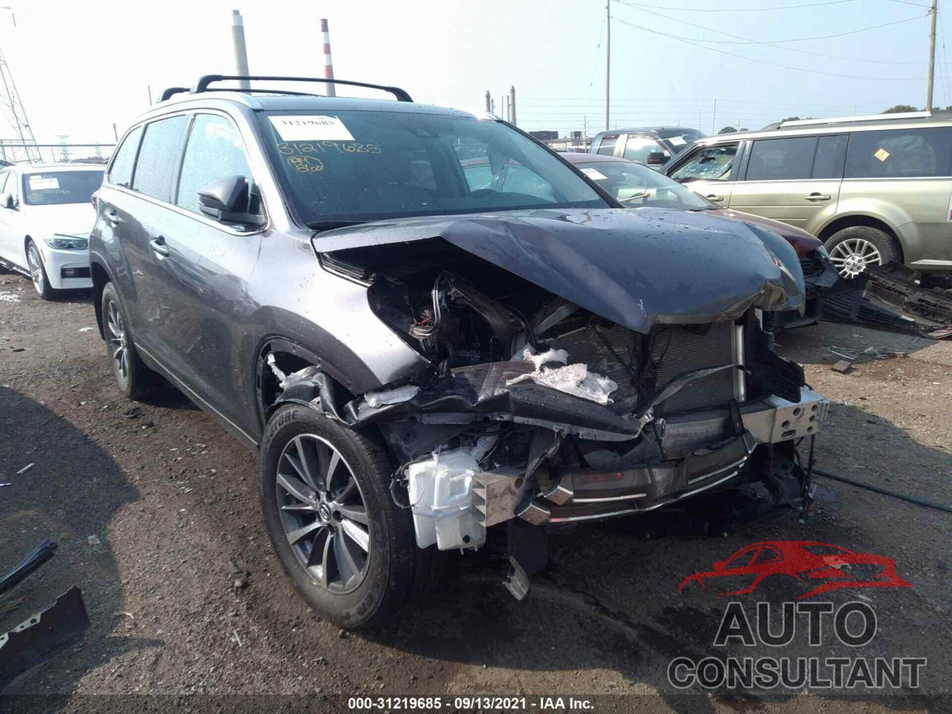 TOYOTA HIGHLANDER 2018 - 5TDJZRFHXJS560991