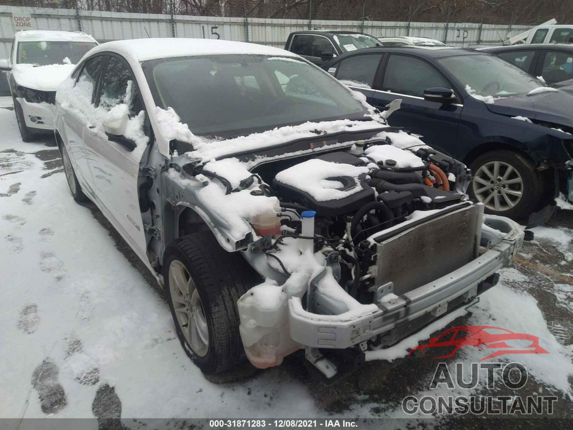 FORD FUSION HYBRID 2018 - 3FA6P0LU8JR276826
