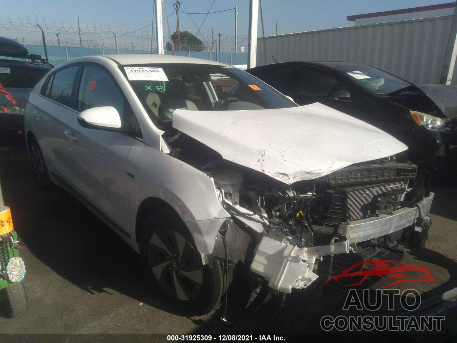 HYUNDAI IONIQ HYBRID 2017 - KMHC75LC3HU039564