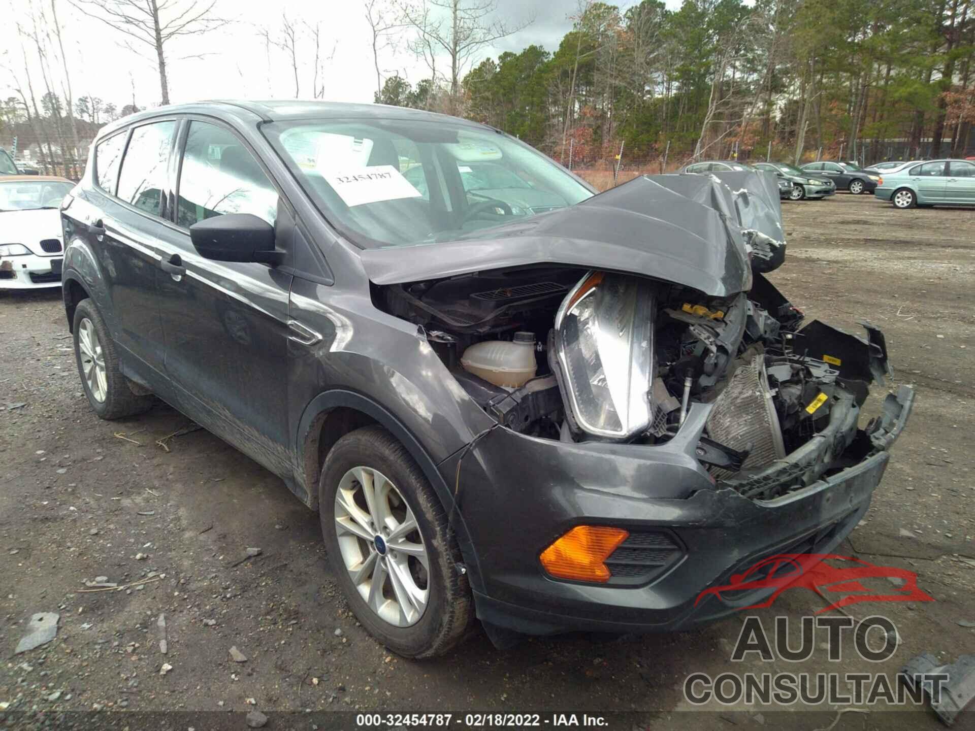 FORD ESCAPE 2017 - 1FMCU0F76HUA46583