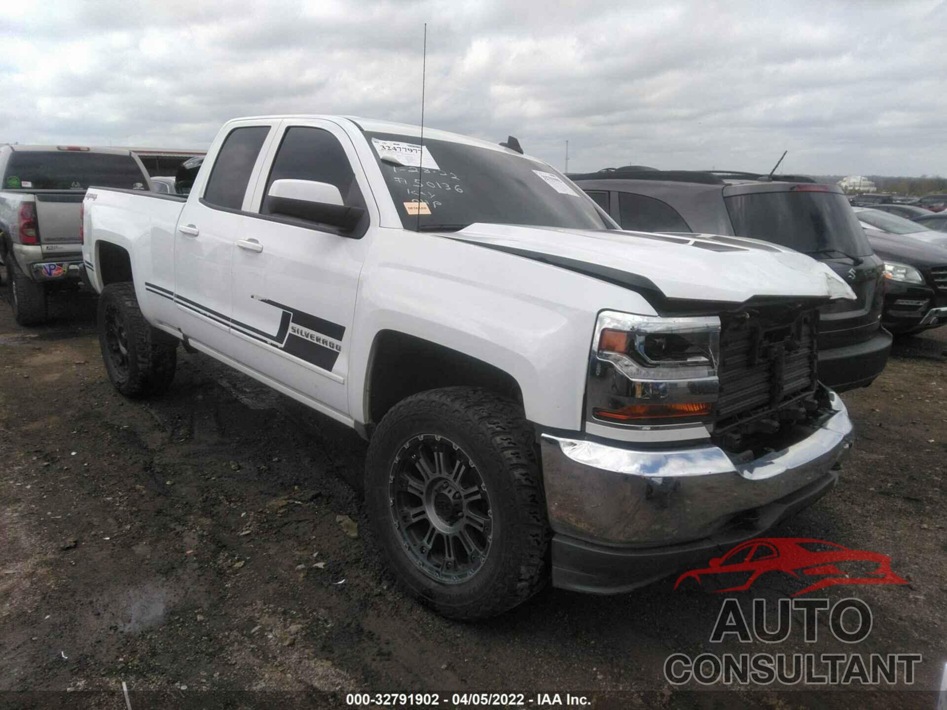 CHEVROLET SILVERADO 1500 2018 - 1GCVKREC2JZ312485