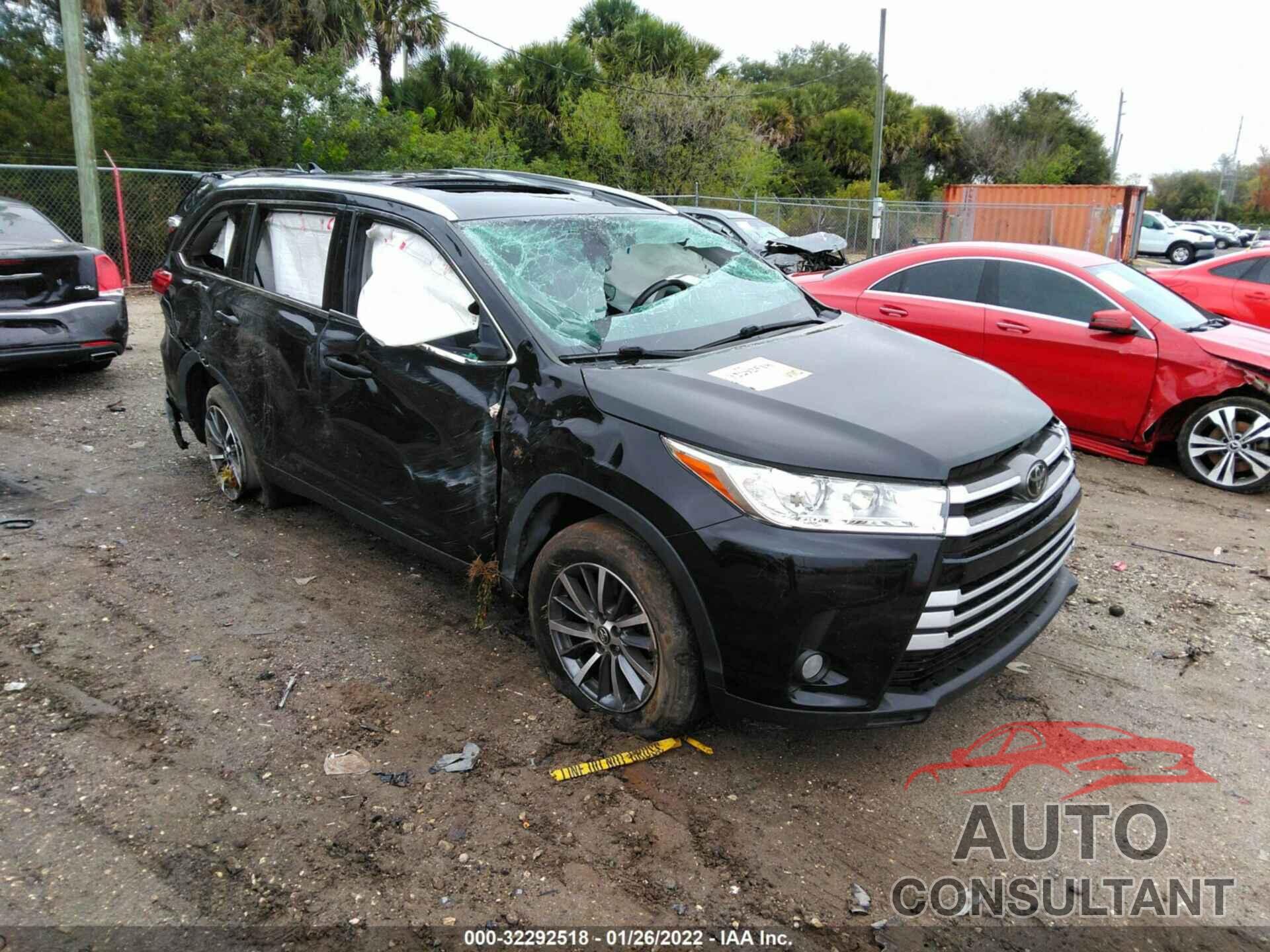 TOYOTA HIGHLANDER 2019 - 5TDKZRFH9KS557649