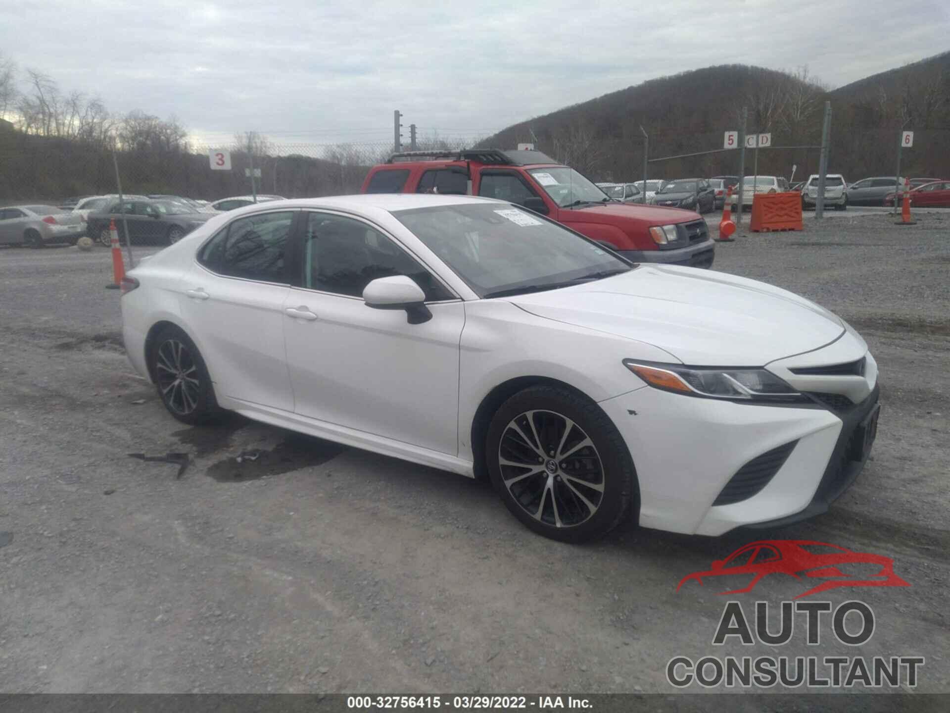 TOYOTA CAMRY 2020 - 4T1G11AK2LU910176