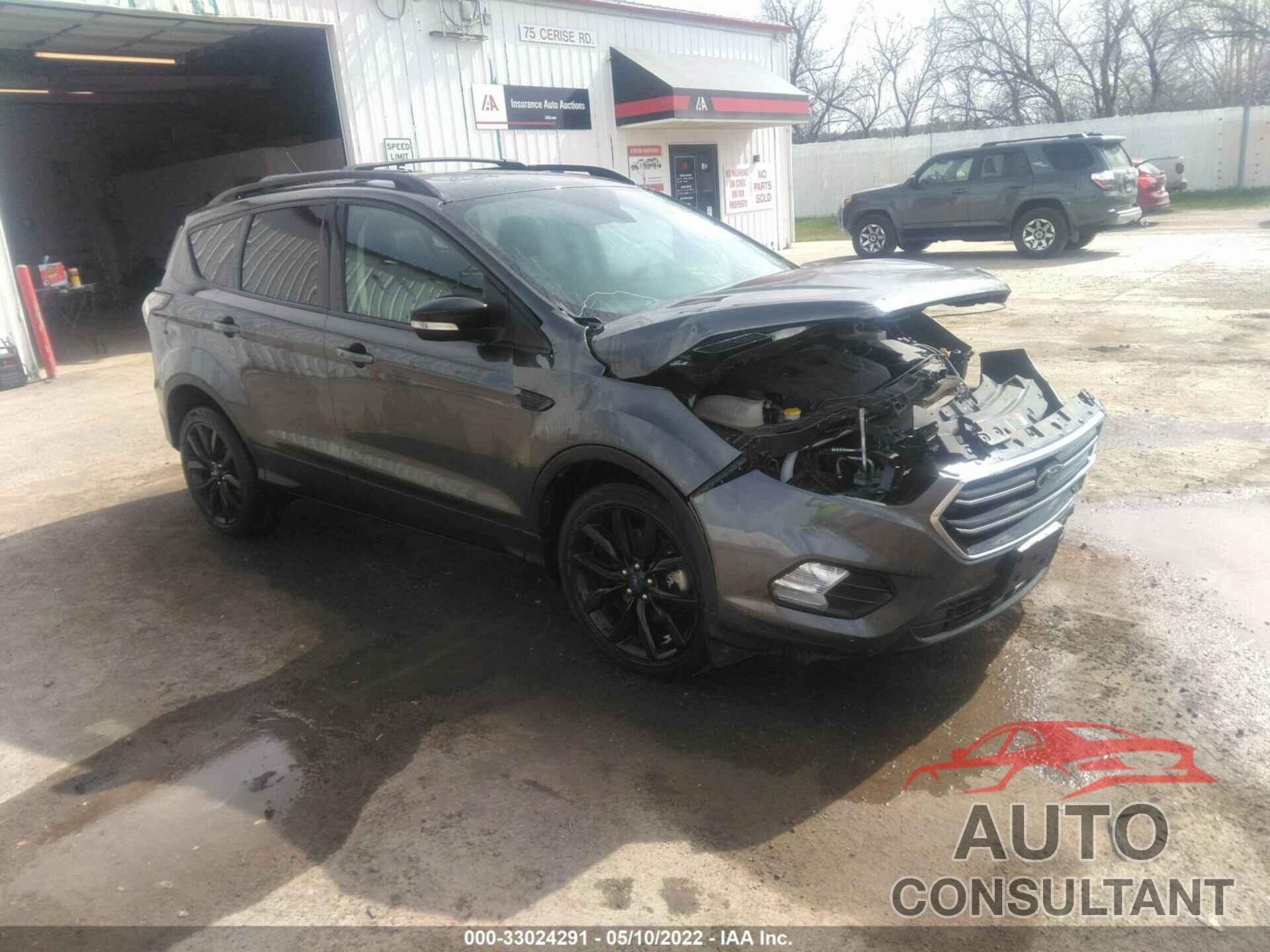 FORD ESCAPE 2017 - 1FMCU9J98HUA62099