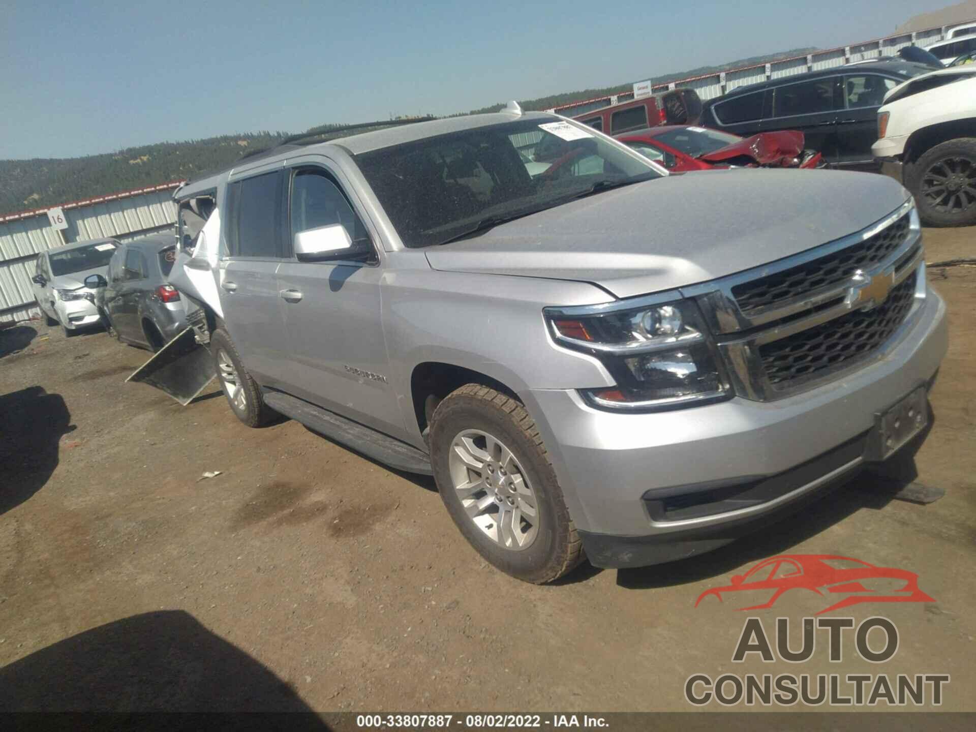 CHEVROLET SUBURBAN 2017 - 1GNSKHKC9HR136585