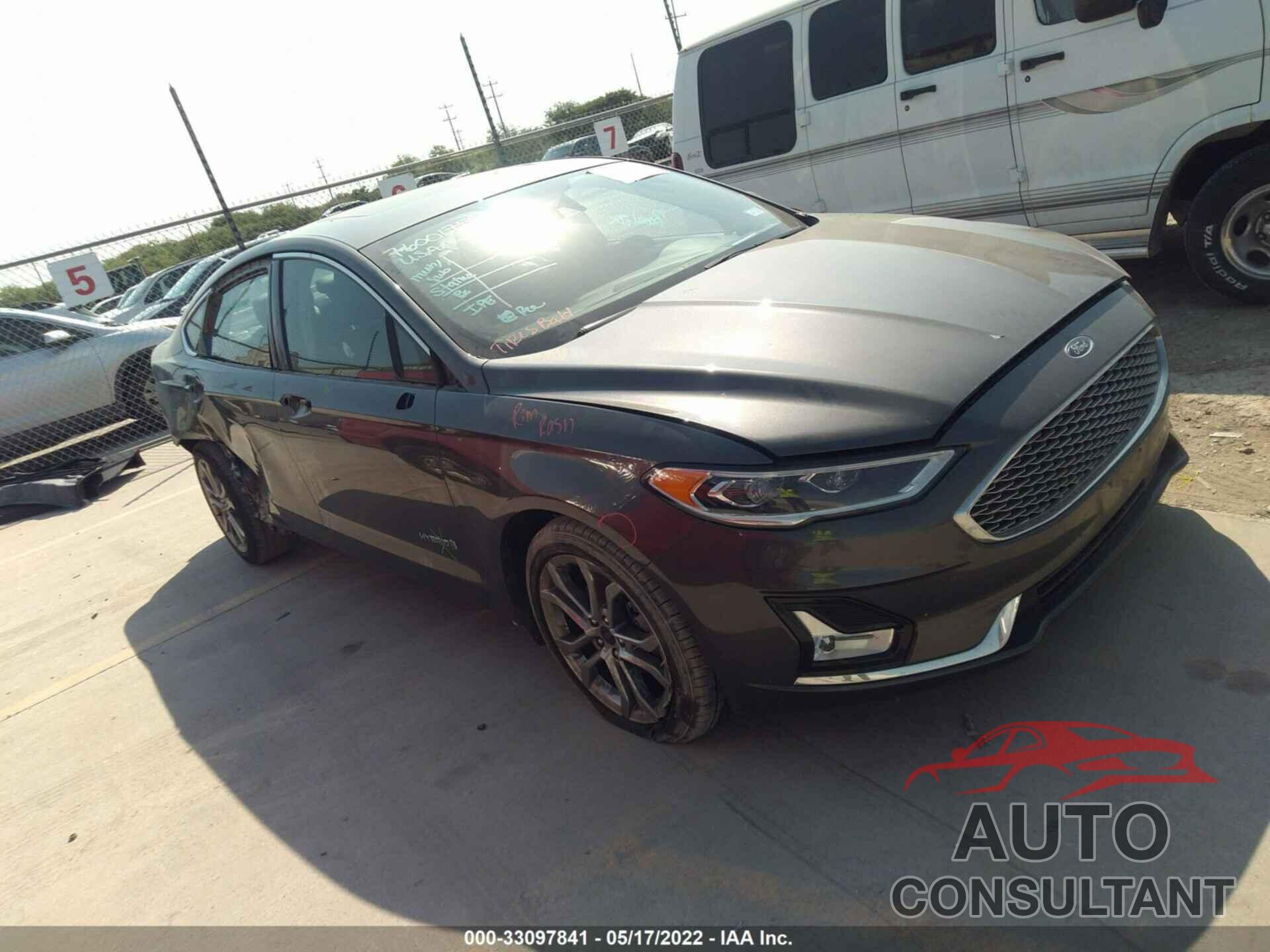 FORD FUSION HYBRID 2019 - 3FA6P0RU4KR180765