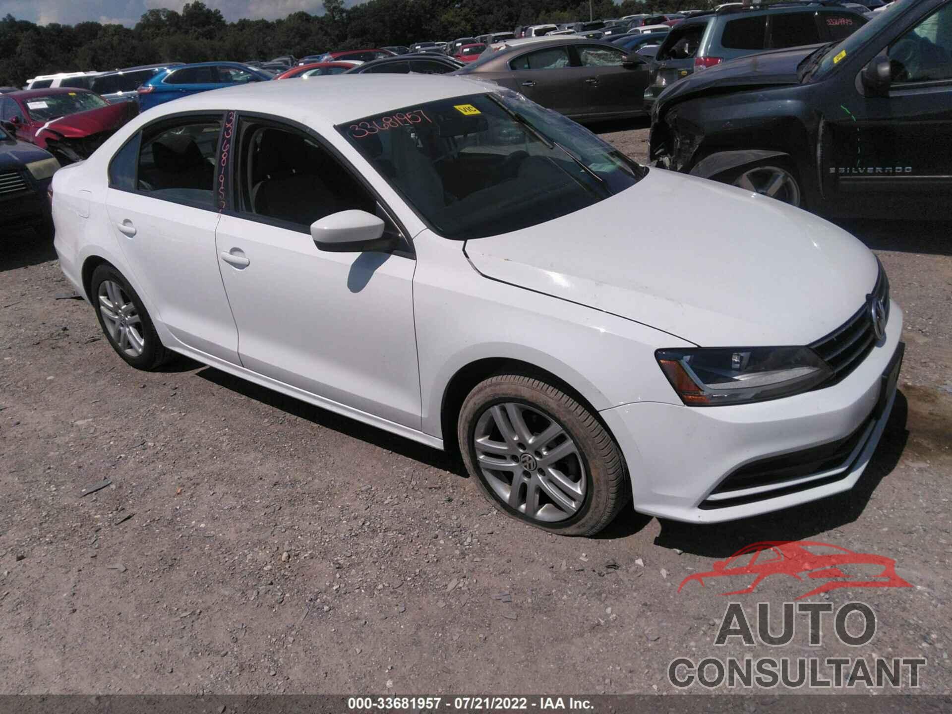 VOLKSWAGEN JETTA 2018 - 3VW2B7AJ3JM203592