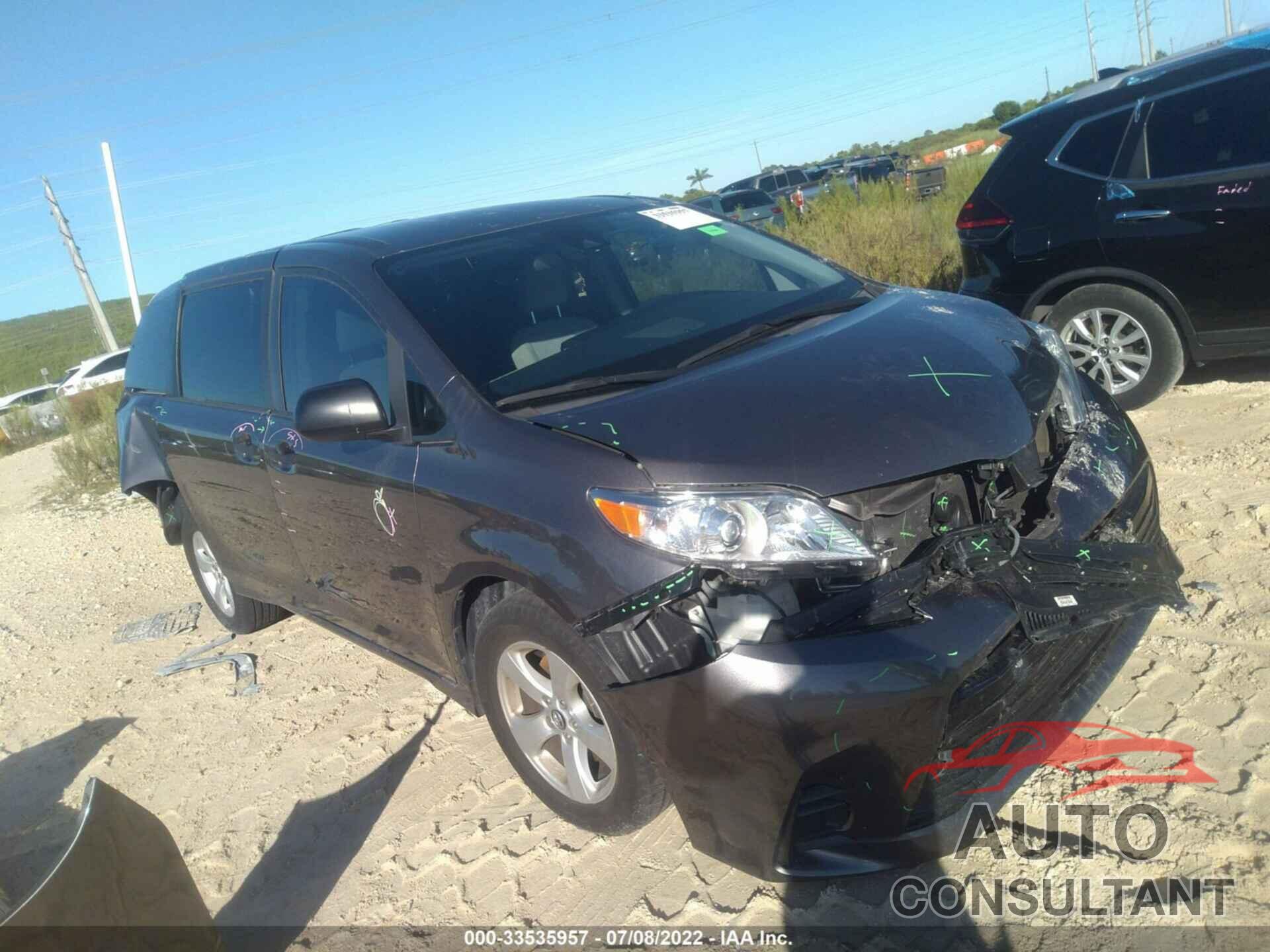 TOYOTA SIENNA 2018 - 5TDZZ3DC6JS940370