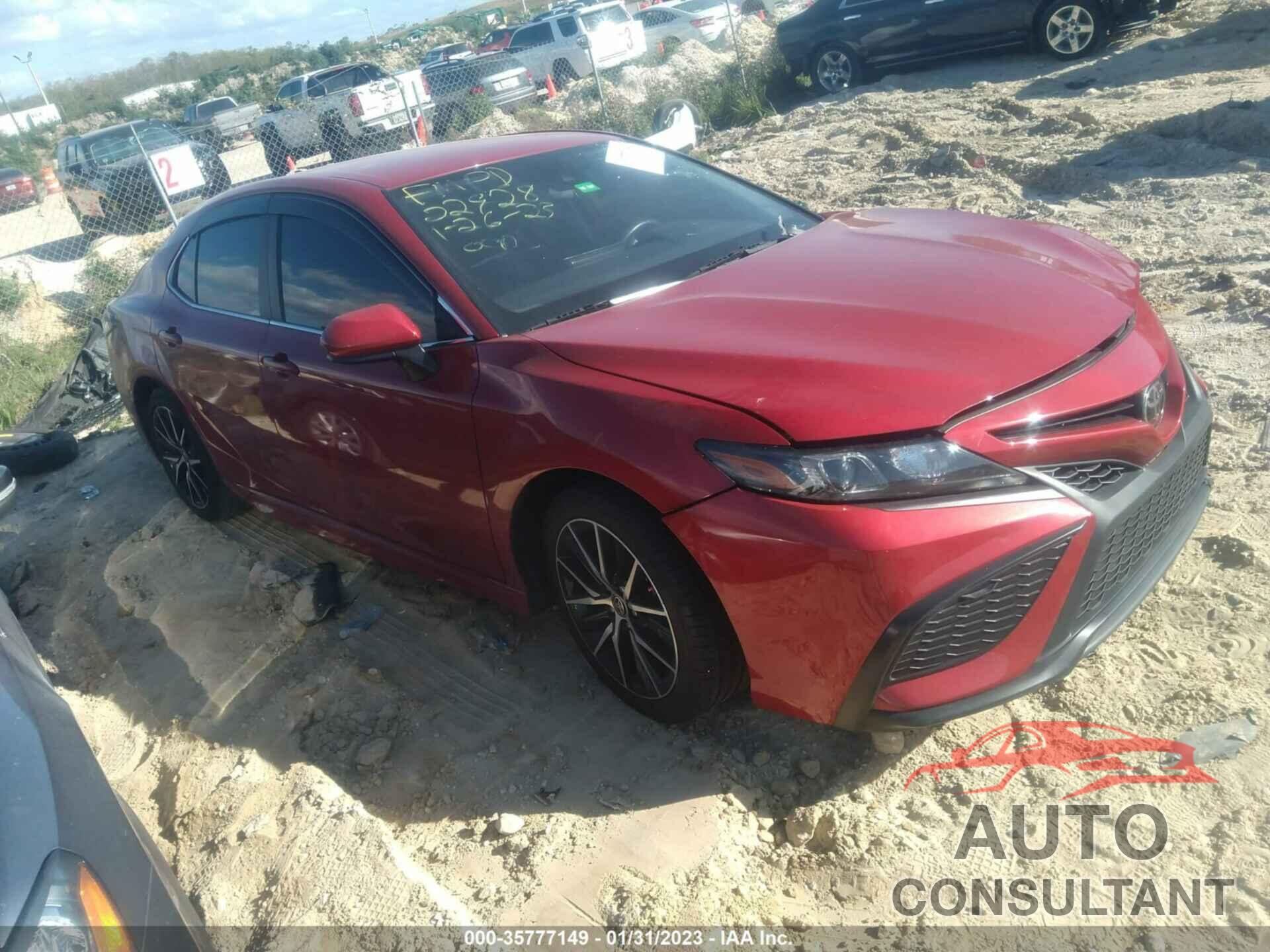 TOYOTA CAMRY 2021 - 4T1G11AK0MU453000
