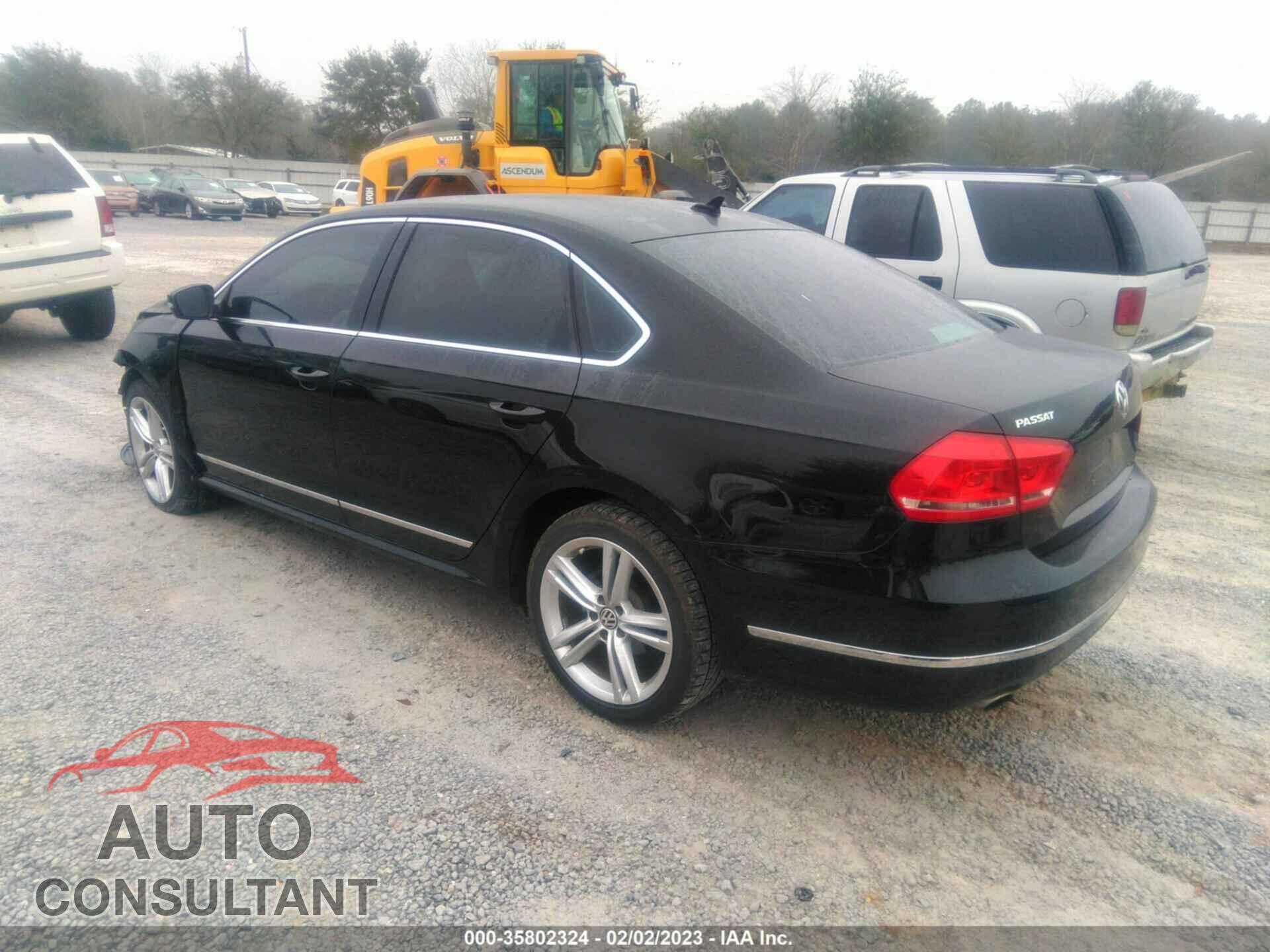 VOLKSWAGEN PASSAT 2015 - 1VWCS7A34FC075068
