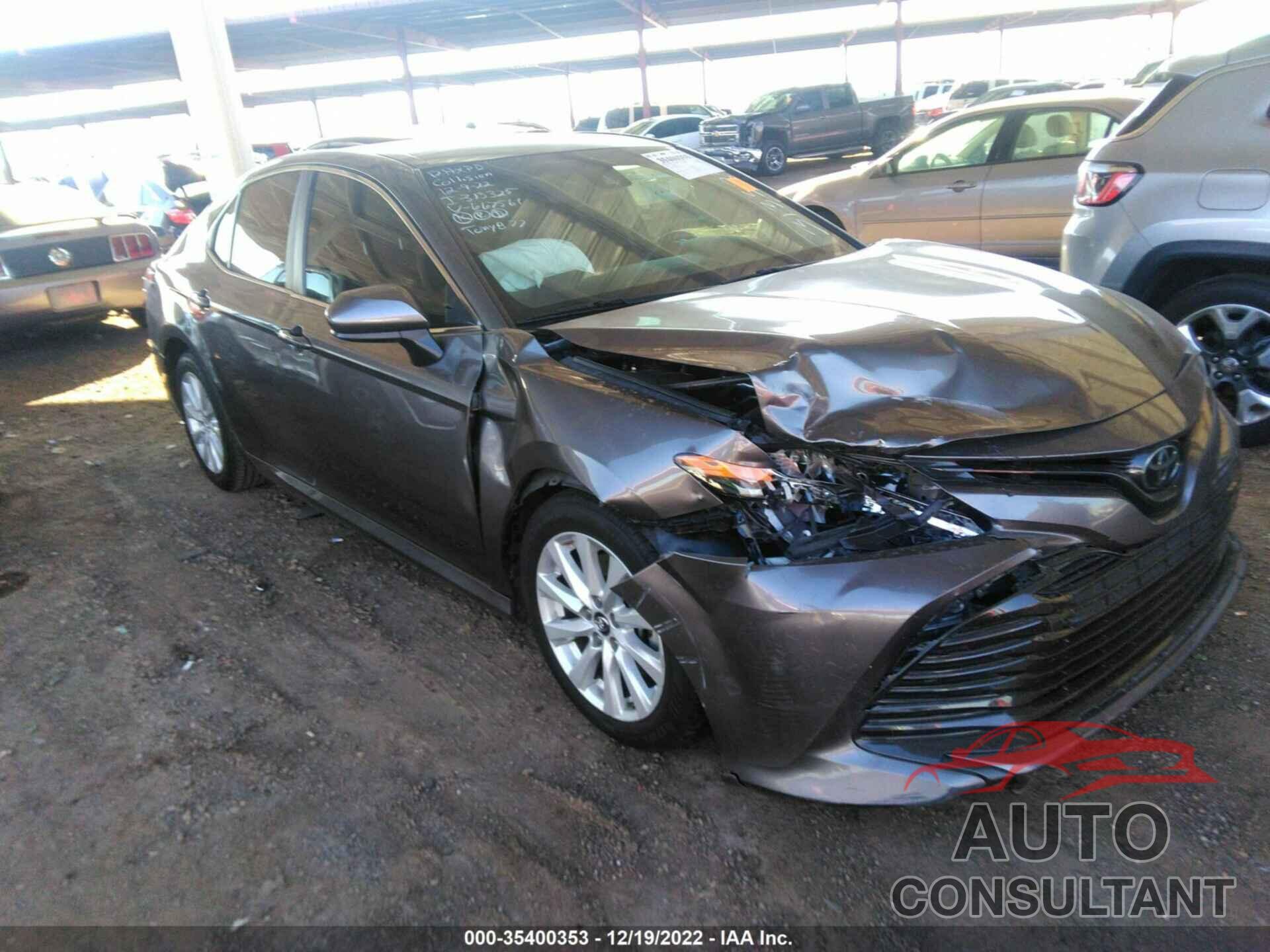 TOYOTA CAMRY 2018 - 4T1B11HK9JU667561