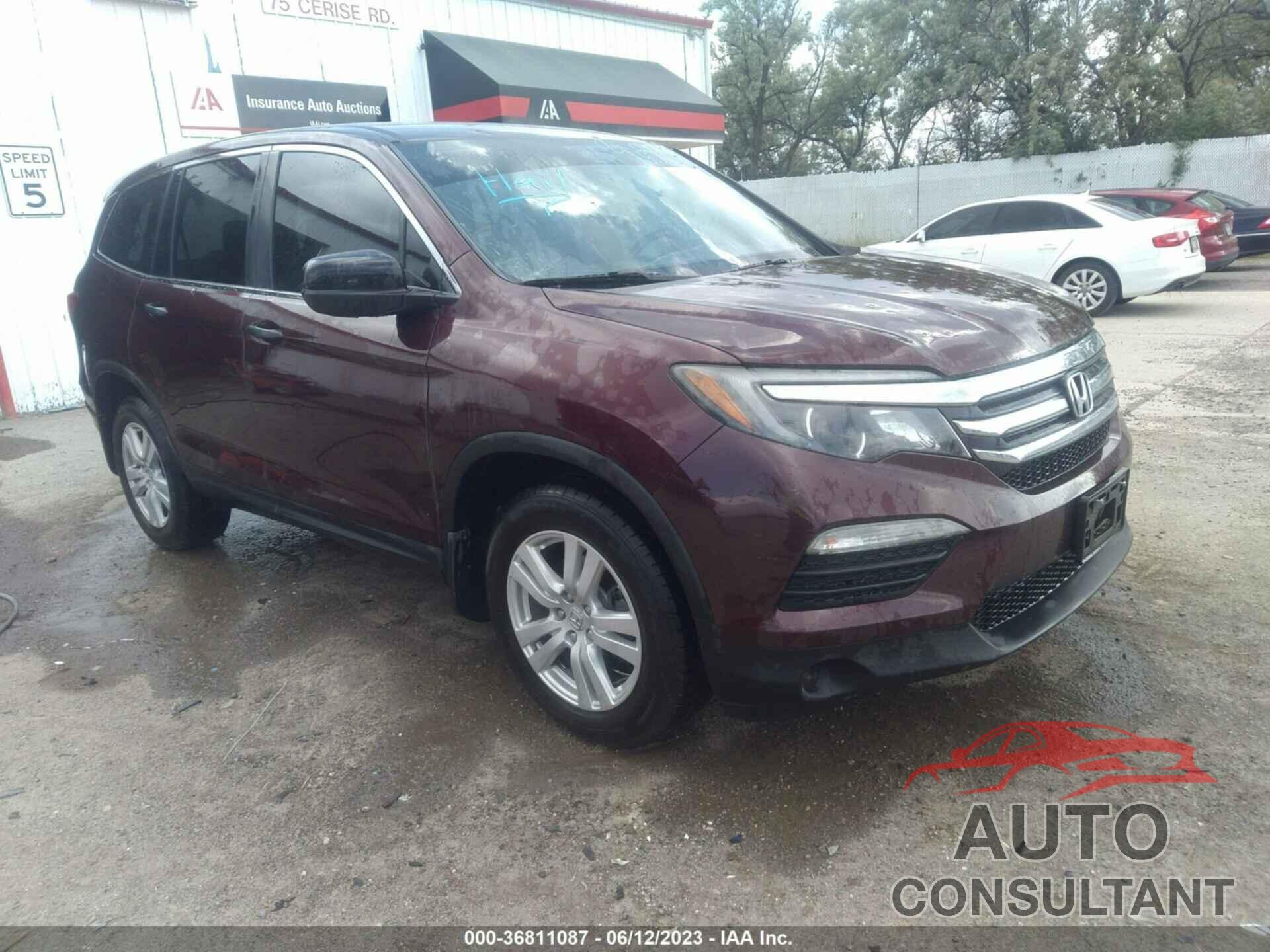 HONDA PILOT 2016 - 5FNYF6H11GB109323