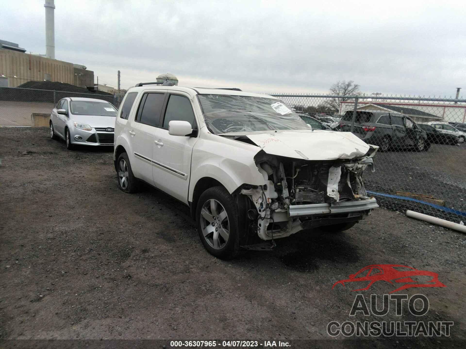 HONDA PILOT 2015 - 5FNYF4H92FB044183