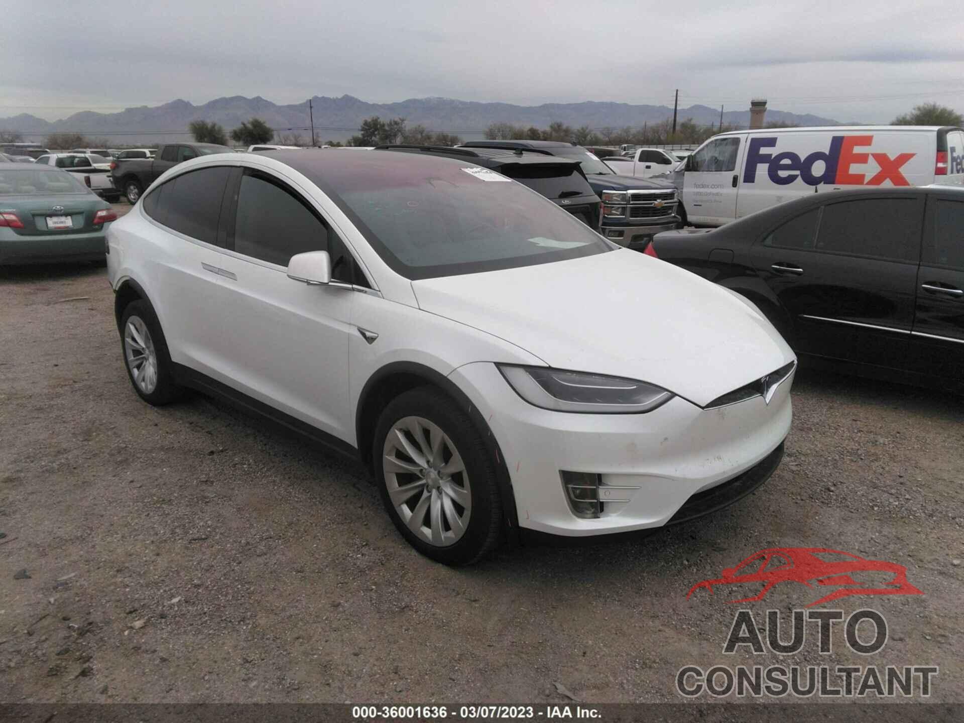 TESLA MODEL X 2019 - 5YJXCAE21KF162195