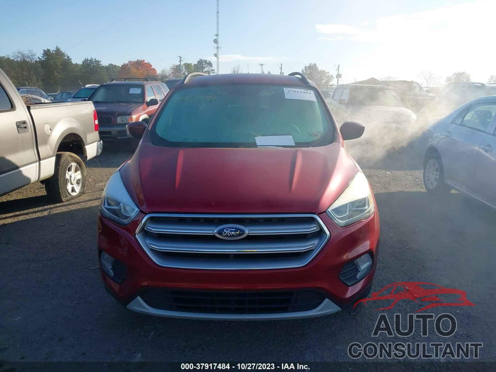 FORD ESCAPE 2017 - 1FMCU9GD0HUC12945