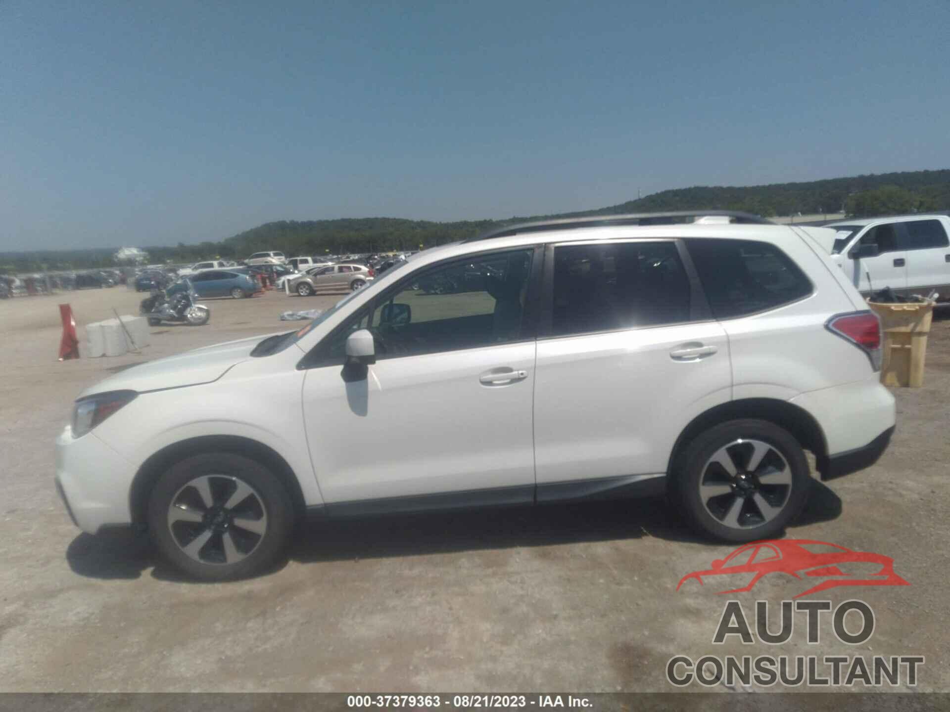 SUBARU FORESTER 2017 - JF2SJAEC9HH552612