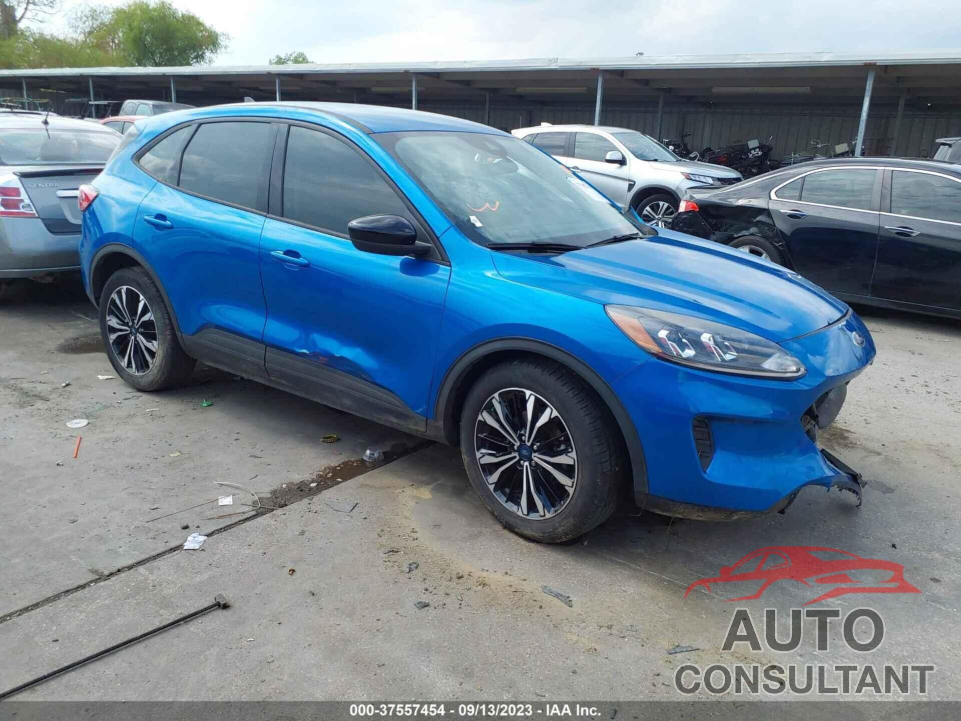 FORD ESCAPE 2021 - 1FMCU0G64MUB27050