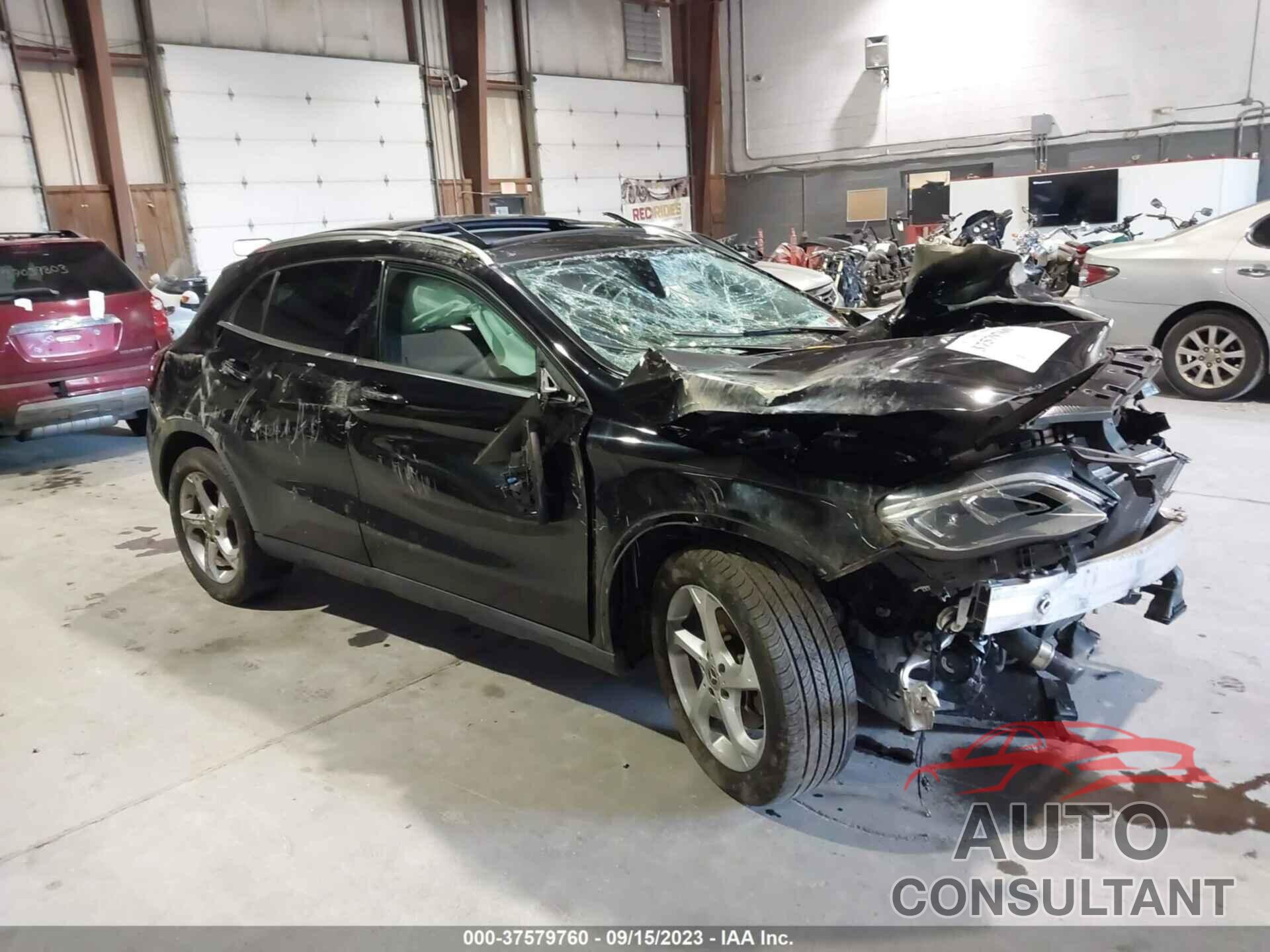MERCEDES-BENZ GLA 250 2019 - WDCTG4GB7KJ586484