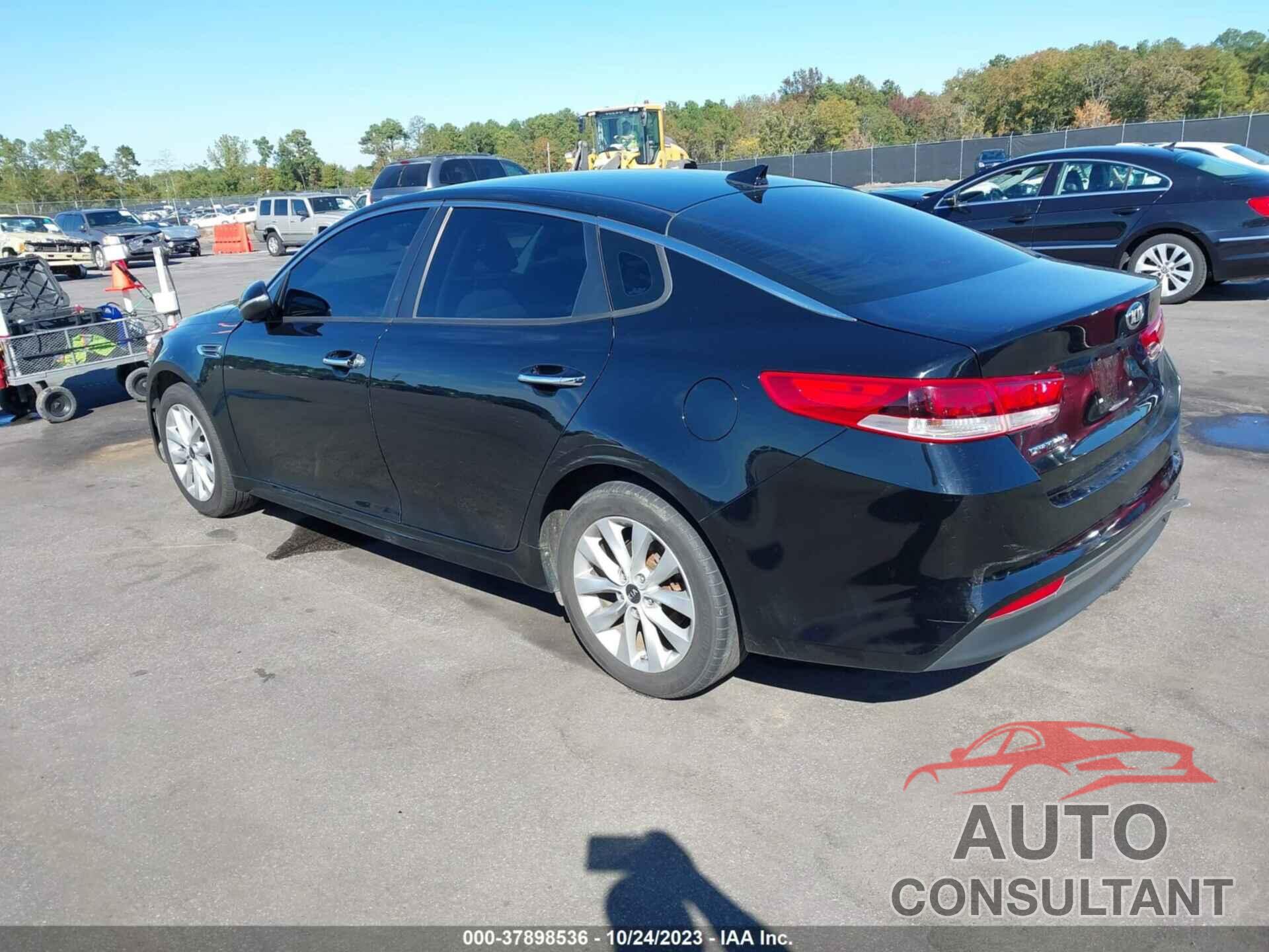 KIA OPTIMA 2017 - 5XXGT4L32HG123859