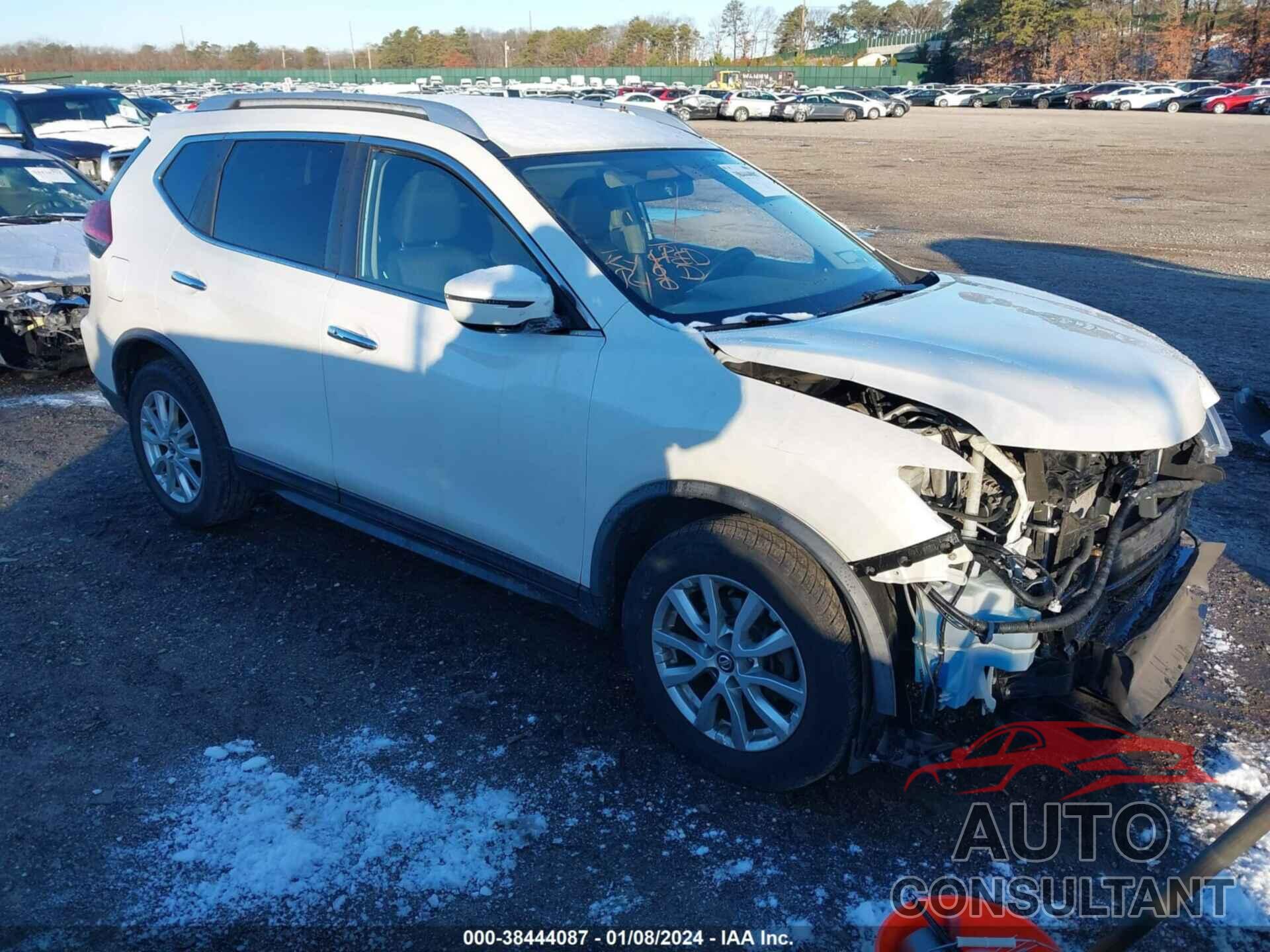 NISSAN ROGUE 2018 - KNMAT2MT2JP571428