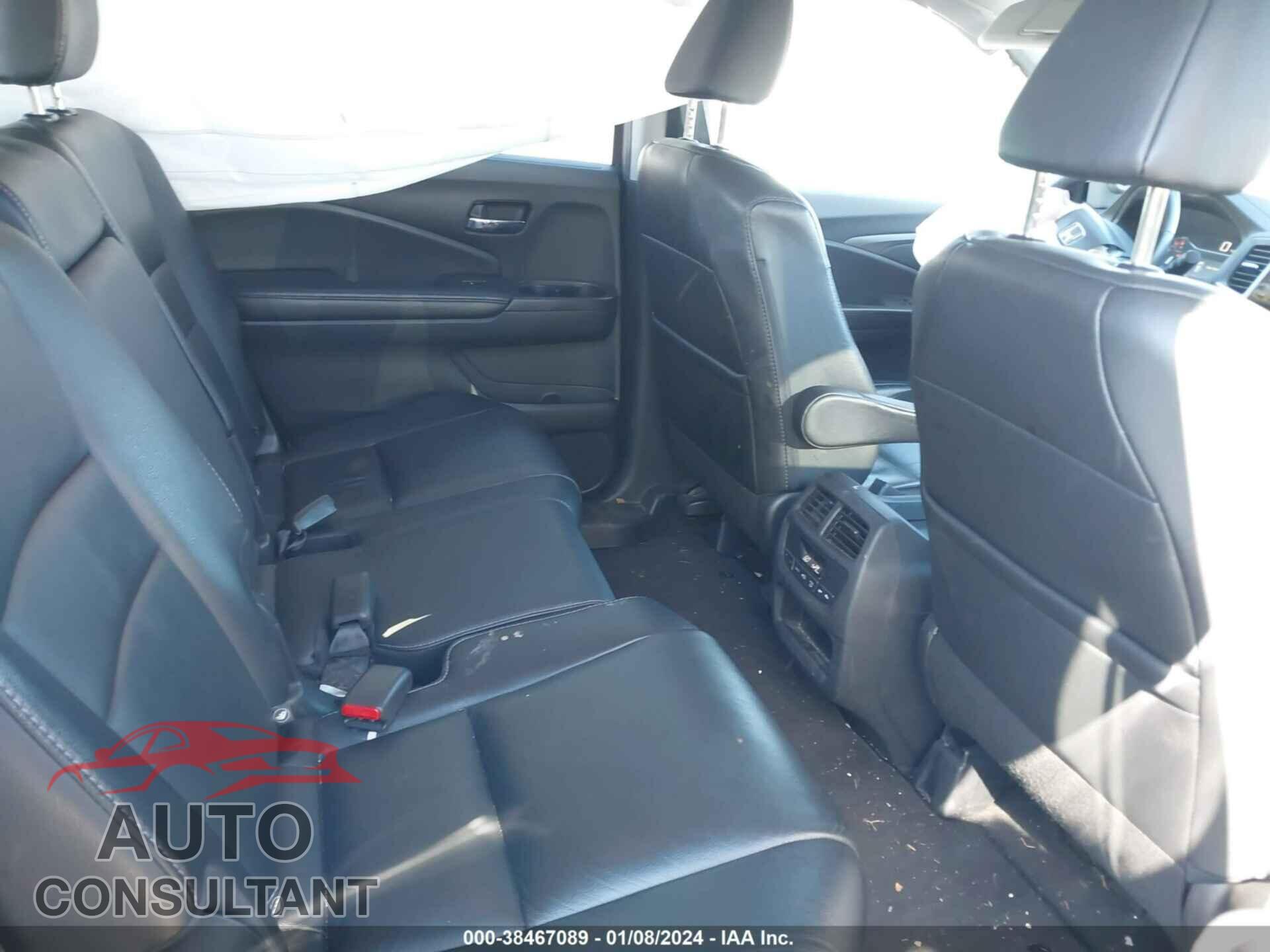 HONDA PILOT 2017 - 5FNYF6H55HB068554