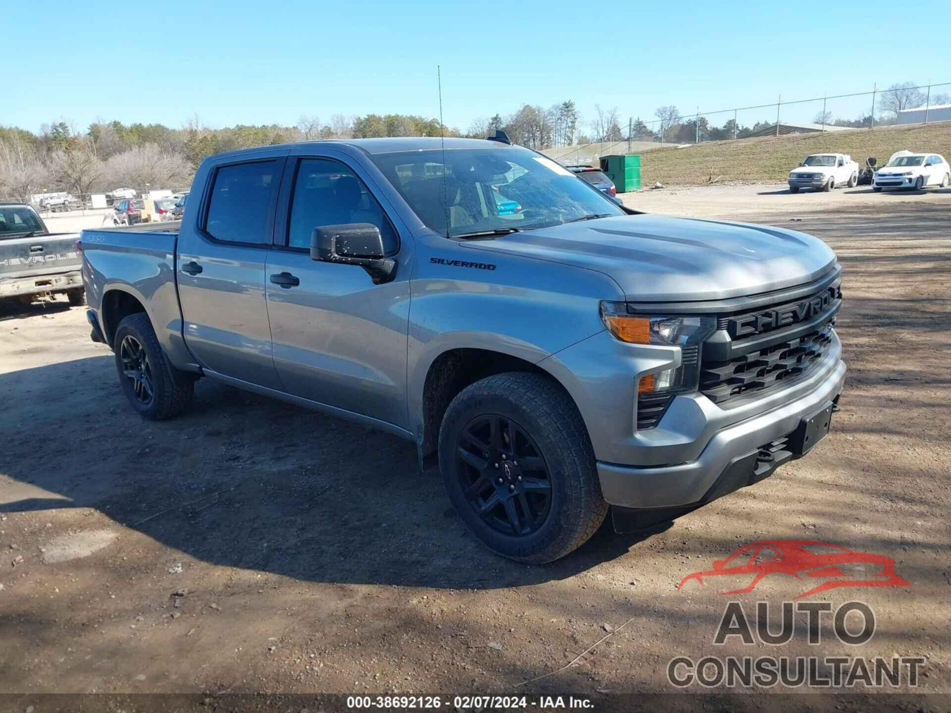 CHEVROLET SILVERADO 1500 2023 - 1GCPDBEK7PZ322620
