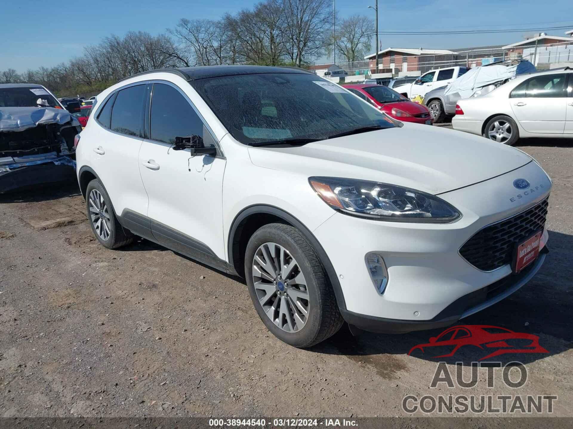 FORD ESCAPE 2020 - 1FMCU9J93LUB67951