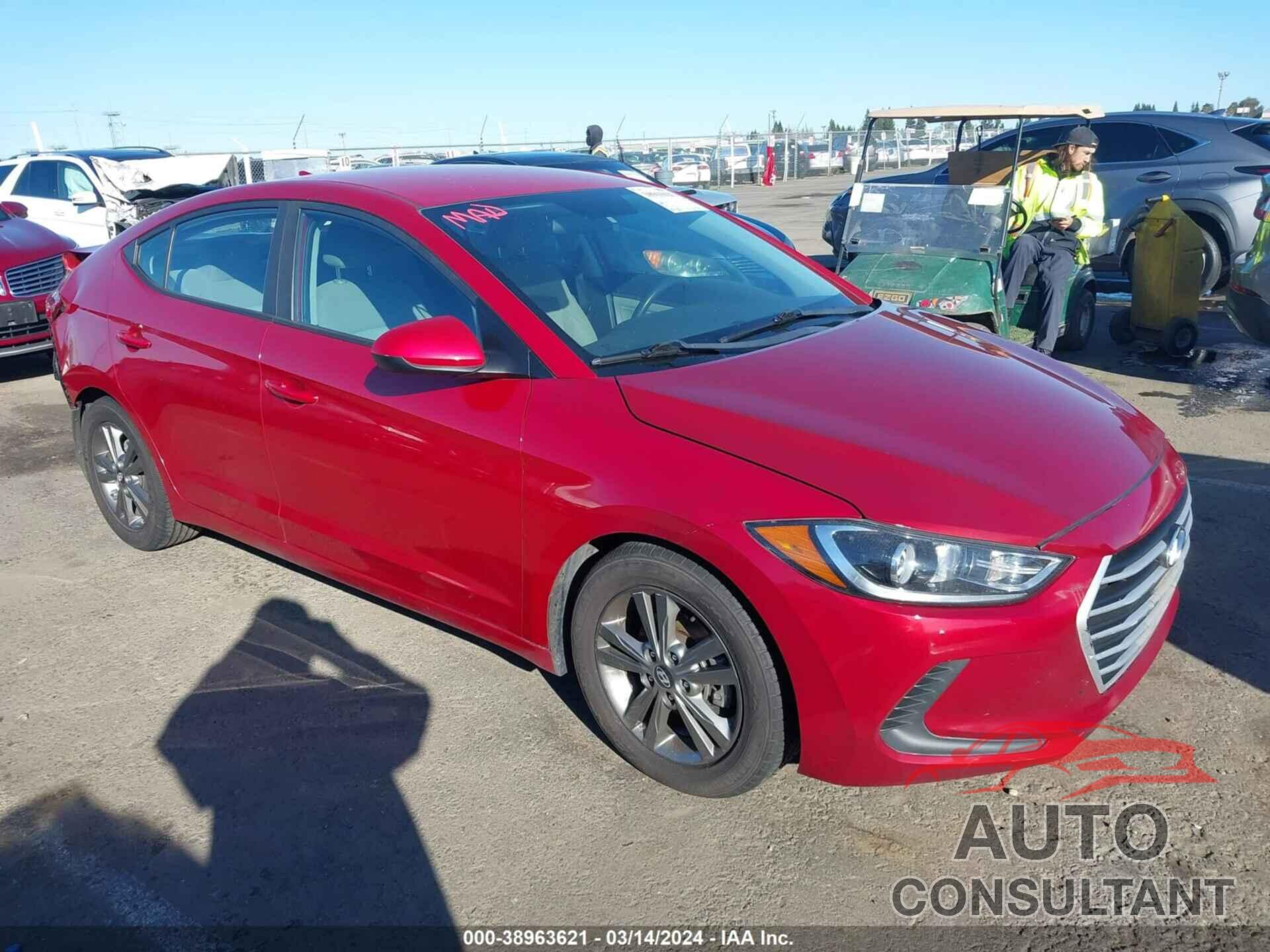 HYUNDAI ELANTRA 2018 - 5NPD84LF8JH219925