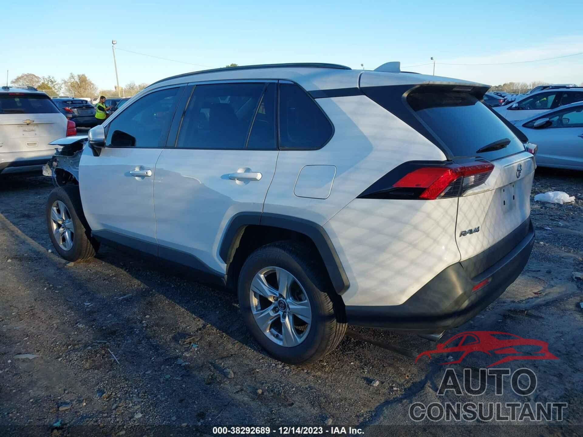 TOYOTA RAV4 2019 - 2T3W1RFV3KW032583