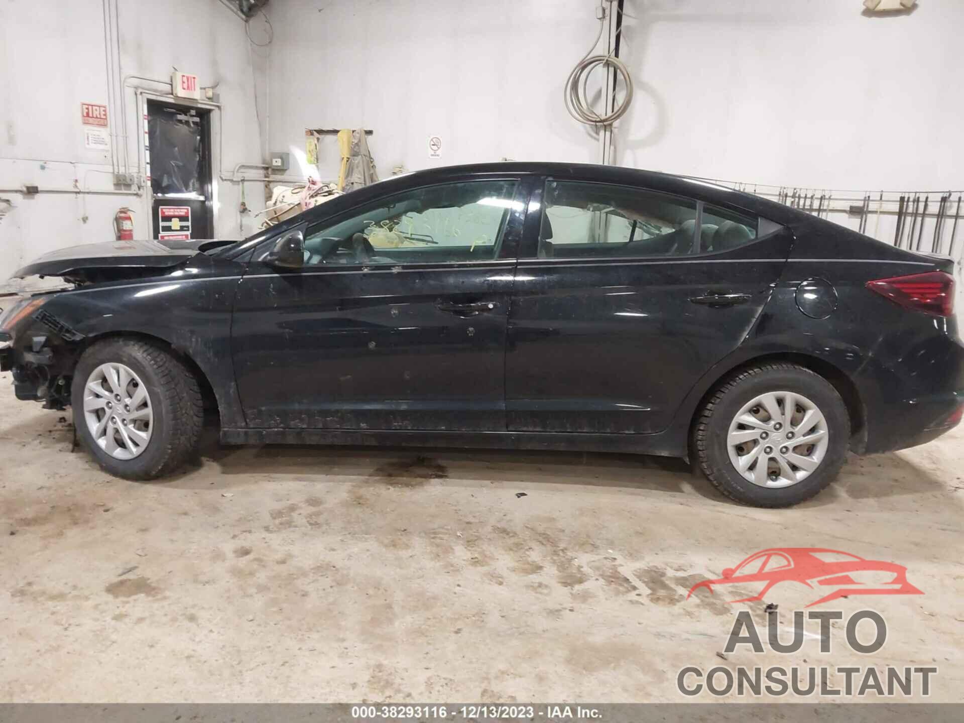 HYUNDAI ELANTRA 2020 - KMHD74LFXLU948645