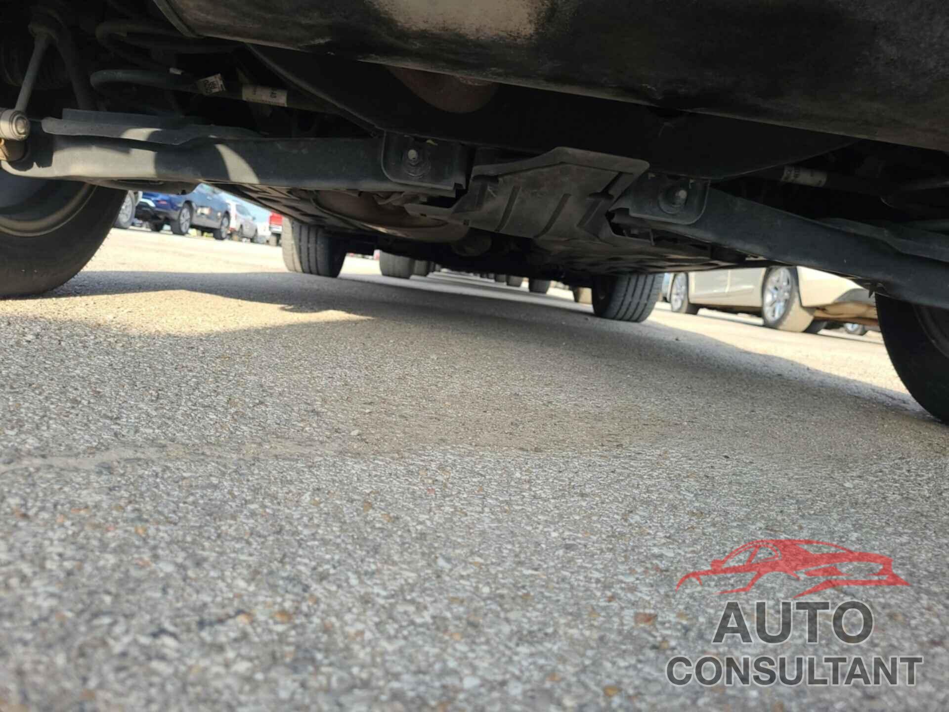 FORD ESCAPE 2018 - 1FMCU9GD7JUC20613