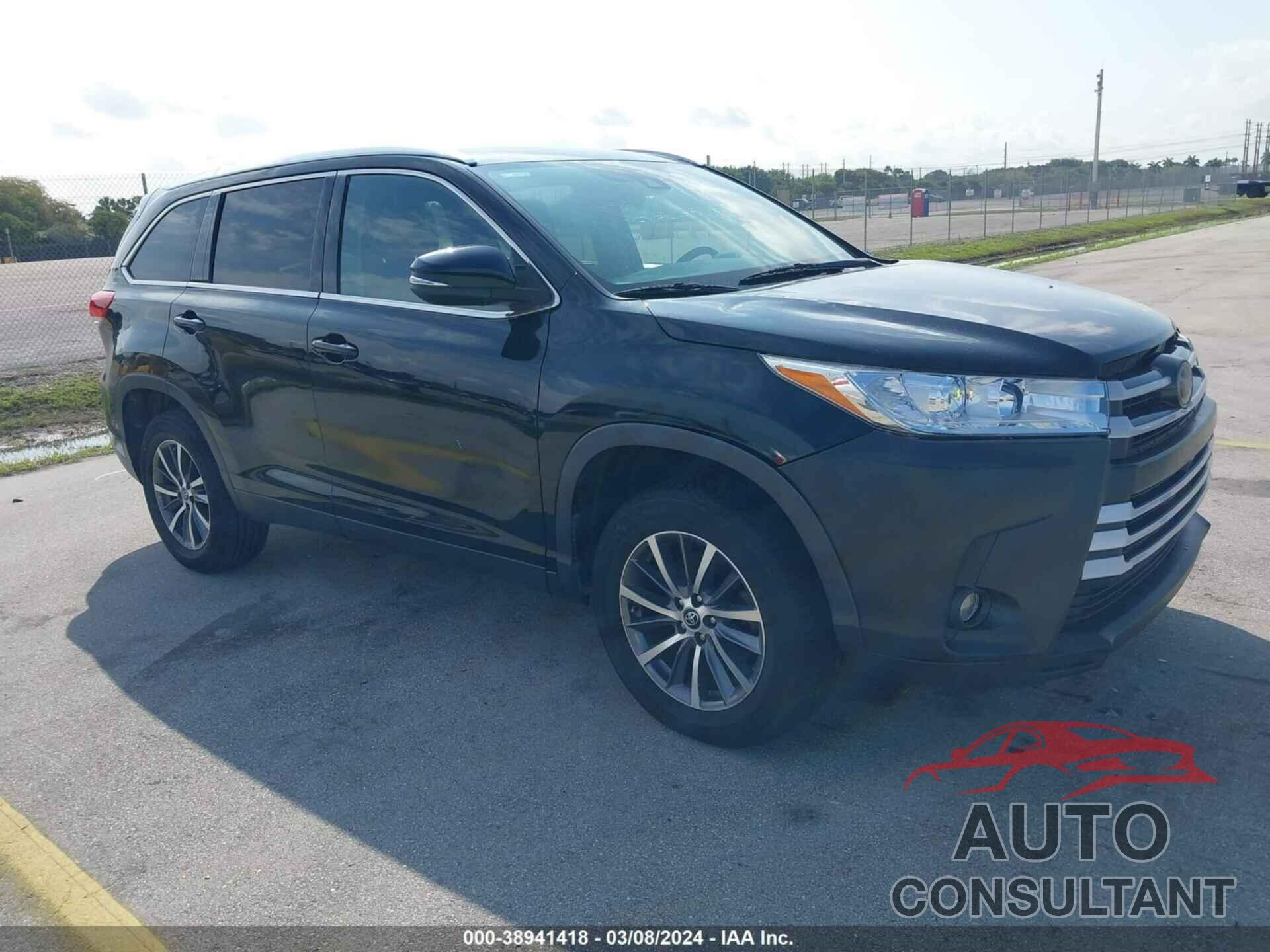 TOYOTA HIGHLANDER 2019 - 5TDKZRFH7KS558380