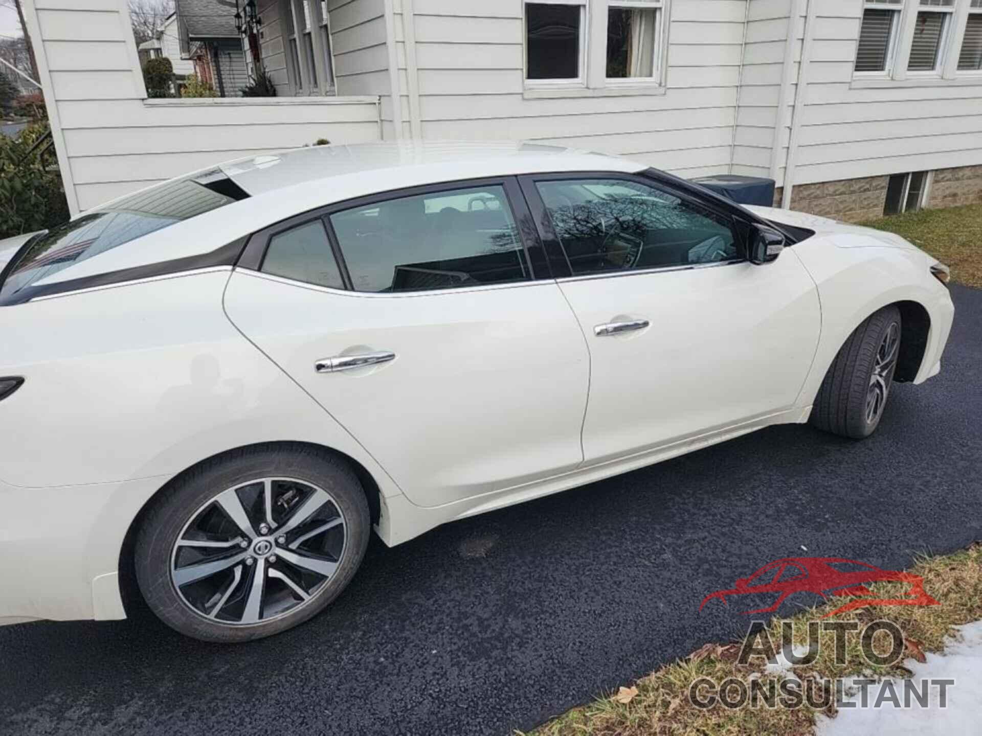 NISSAN MAXIMA 2021 - 1N4AA6CV8MC502468