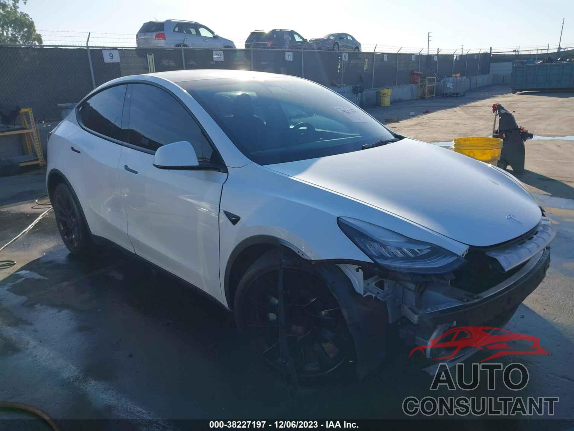 TESLA MODEL Y 2020 - 5YJYGDEE9LF022496