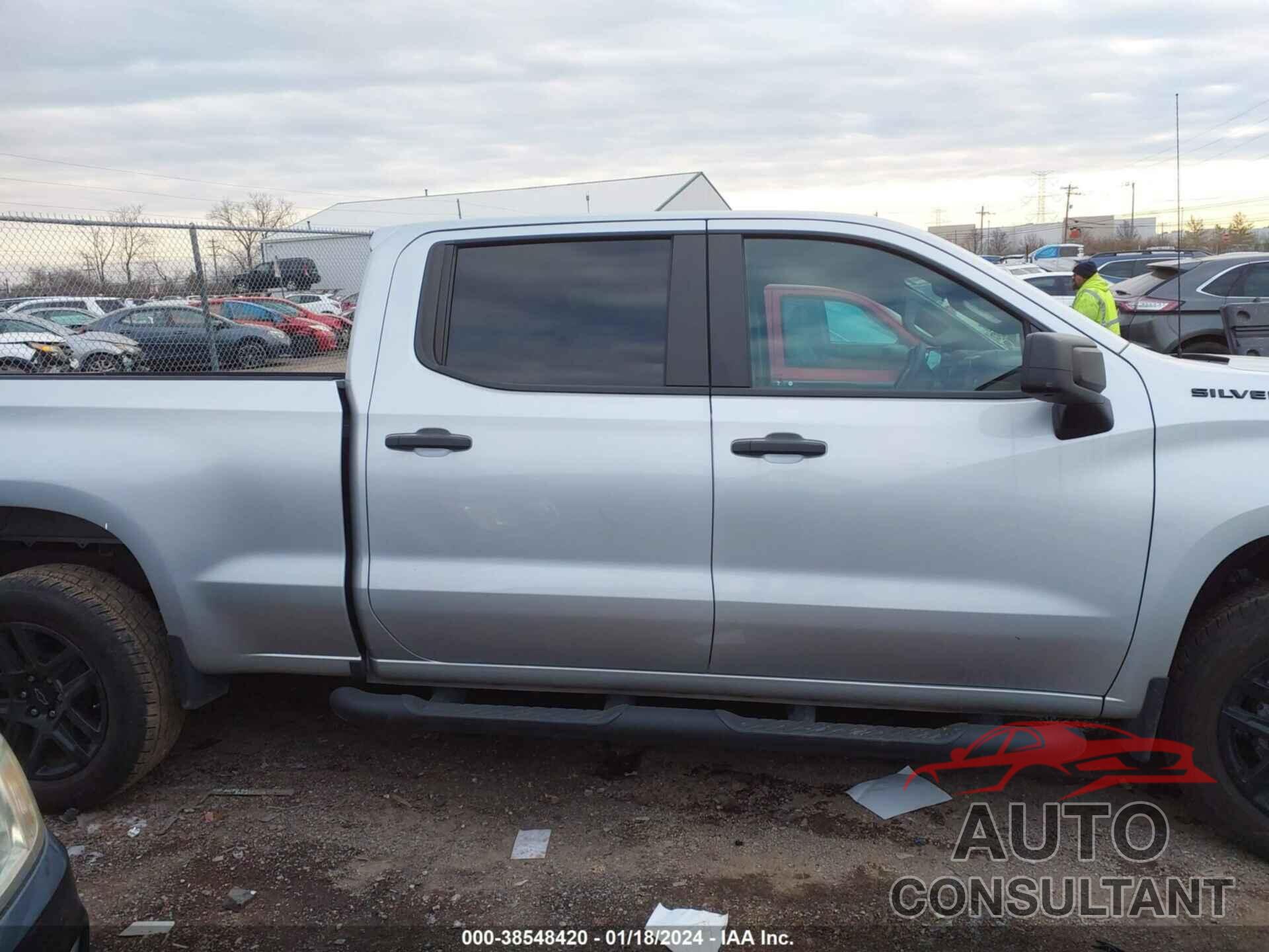 CHEVROLET SILVERADO 1500 LTD 2022 - 1GCPYBEK6NZ214068