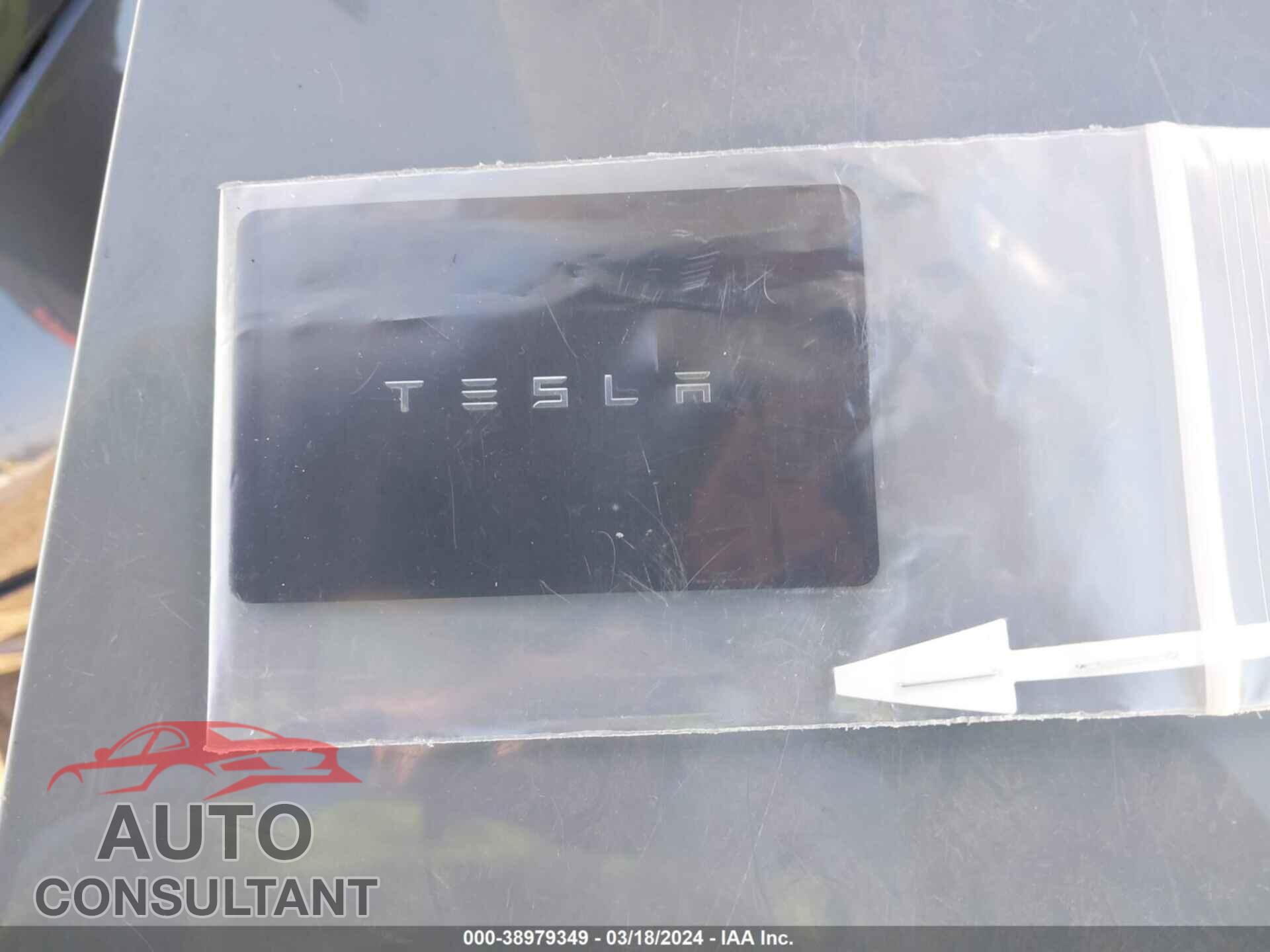 TESLA MODEL 3 2018 - 5YJ3E1EA7JF101898