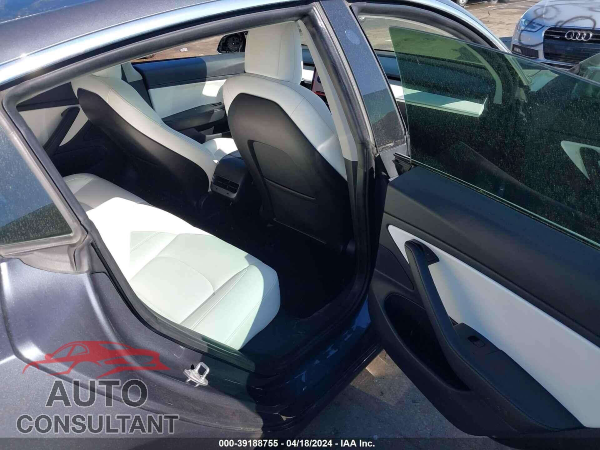 TESLA MODEL 3 2020 - 5YJ3E1EB8LF640039