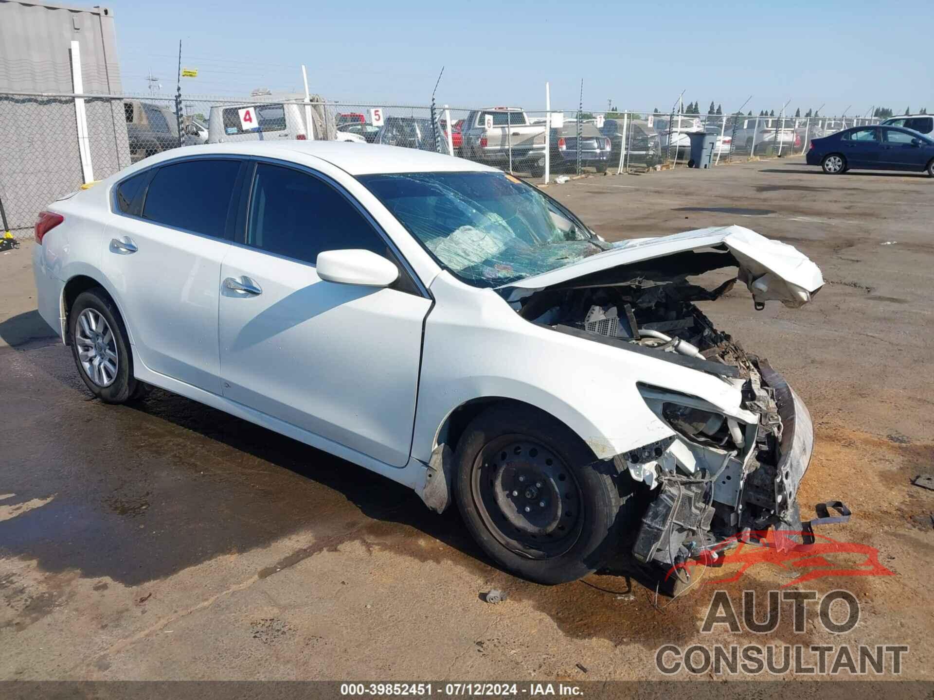 NISSAN ALTIMA 2018 - 1N4AL3AP7JC136530