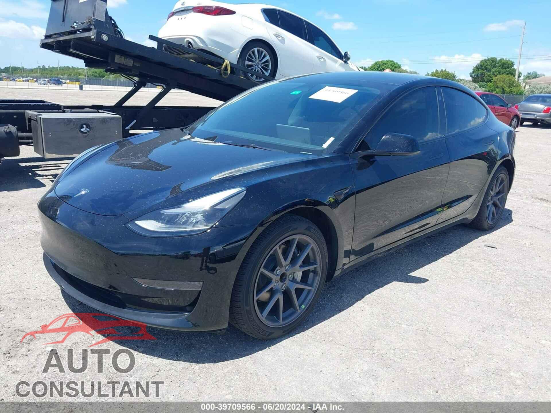 TESLA MODEL 3 2023 - 5YJ3E1EA5PF470302
