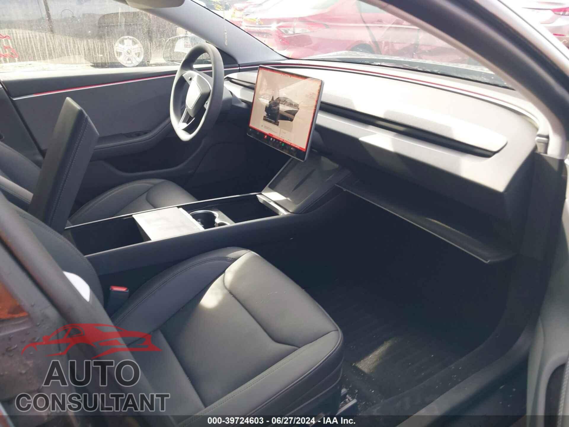 TESLA MODEL 3 2024 - 5YJ3E1EA2RF735860