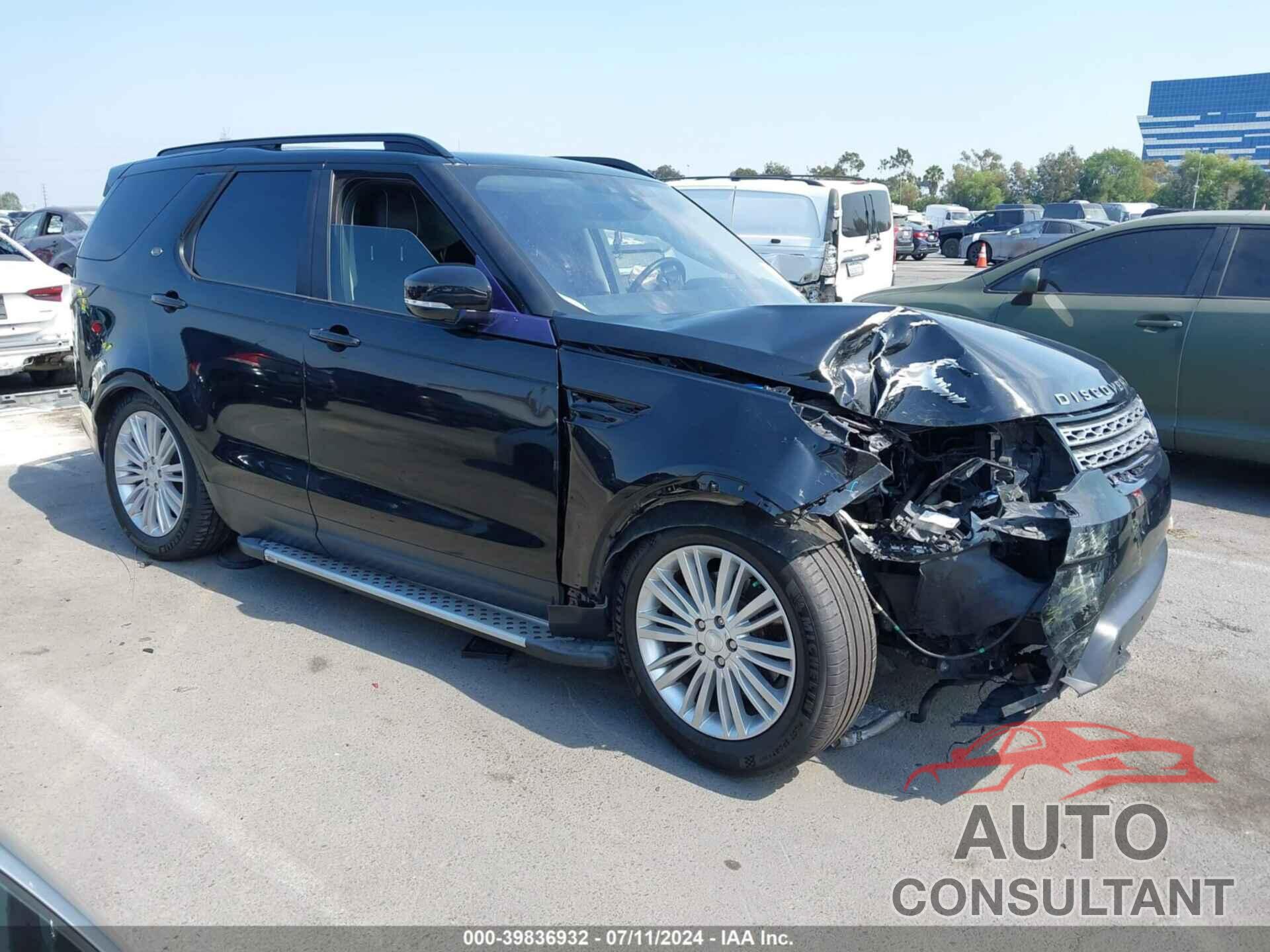 LAND ROVER DISCOVERY 2017 - SALRRBBV3HA015558