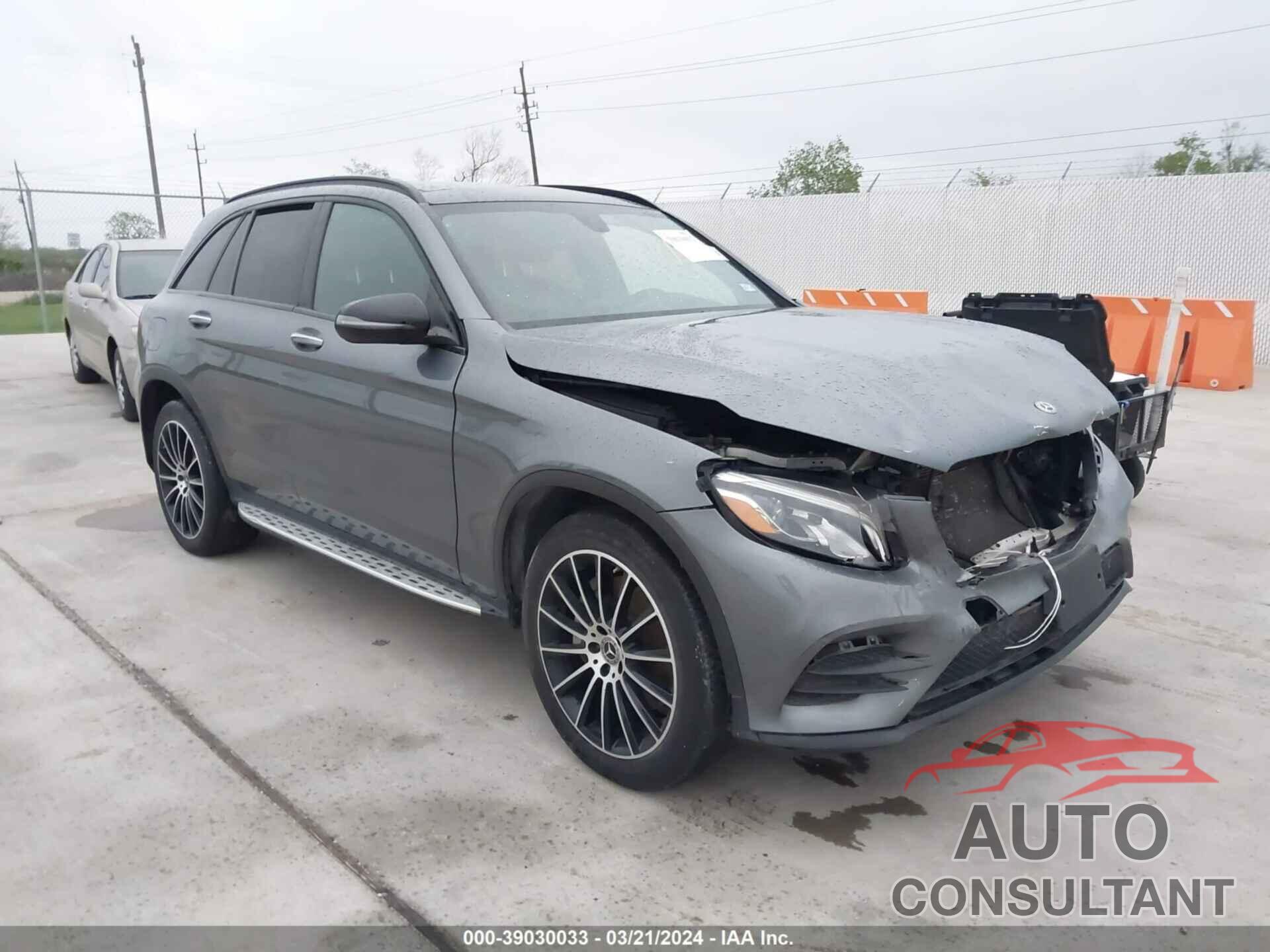 MERCEDES-BENZ GLC 300 2018 - WDC0G4JB6JV045459