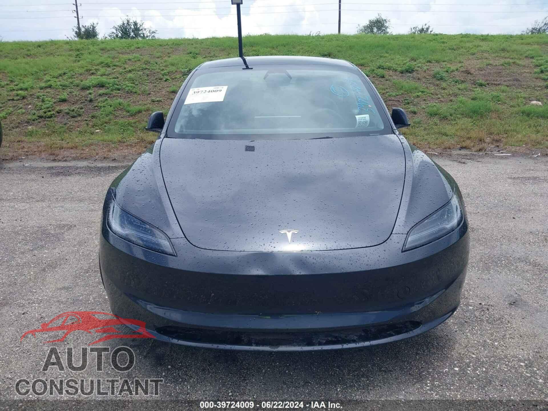 TESLA MODEL 3 2024 - 5YJ3E1EA4RF784591