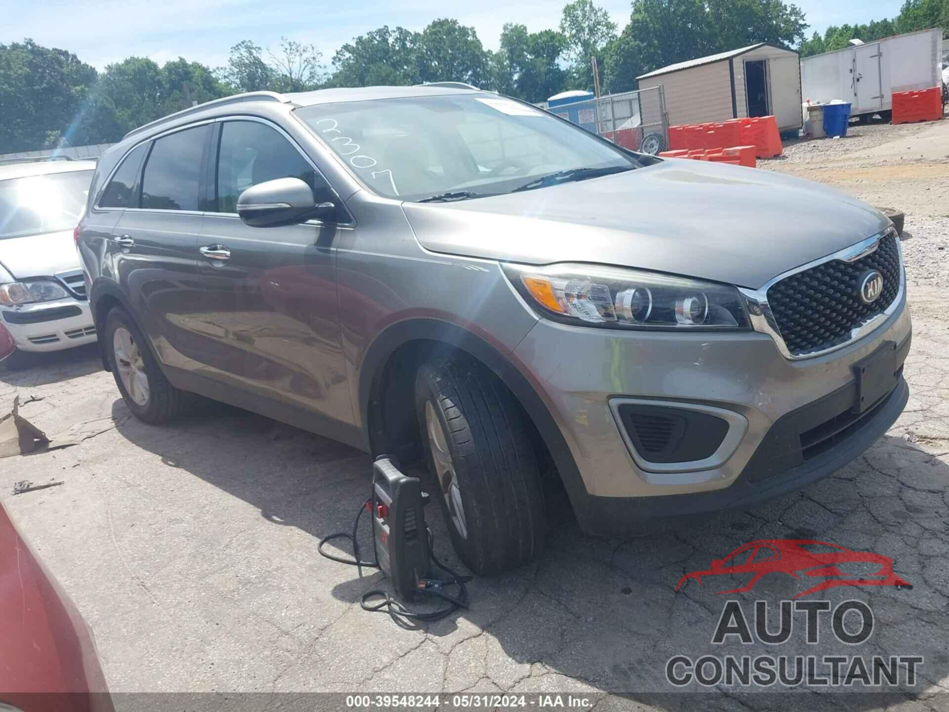 KIA SORENTO 2018 - 5XYPG4A36JG362307