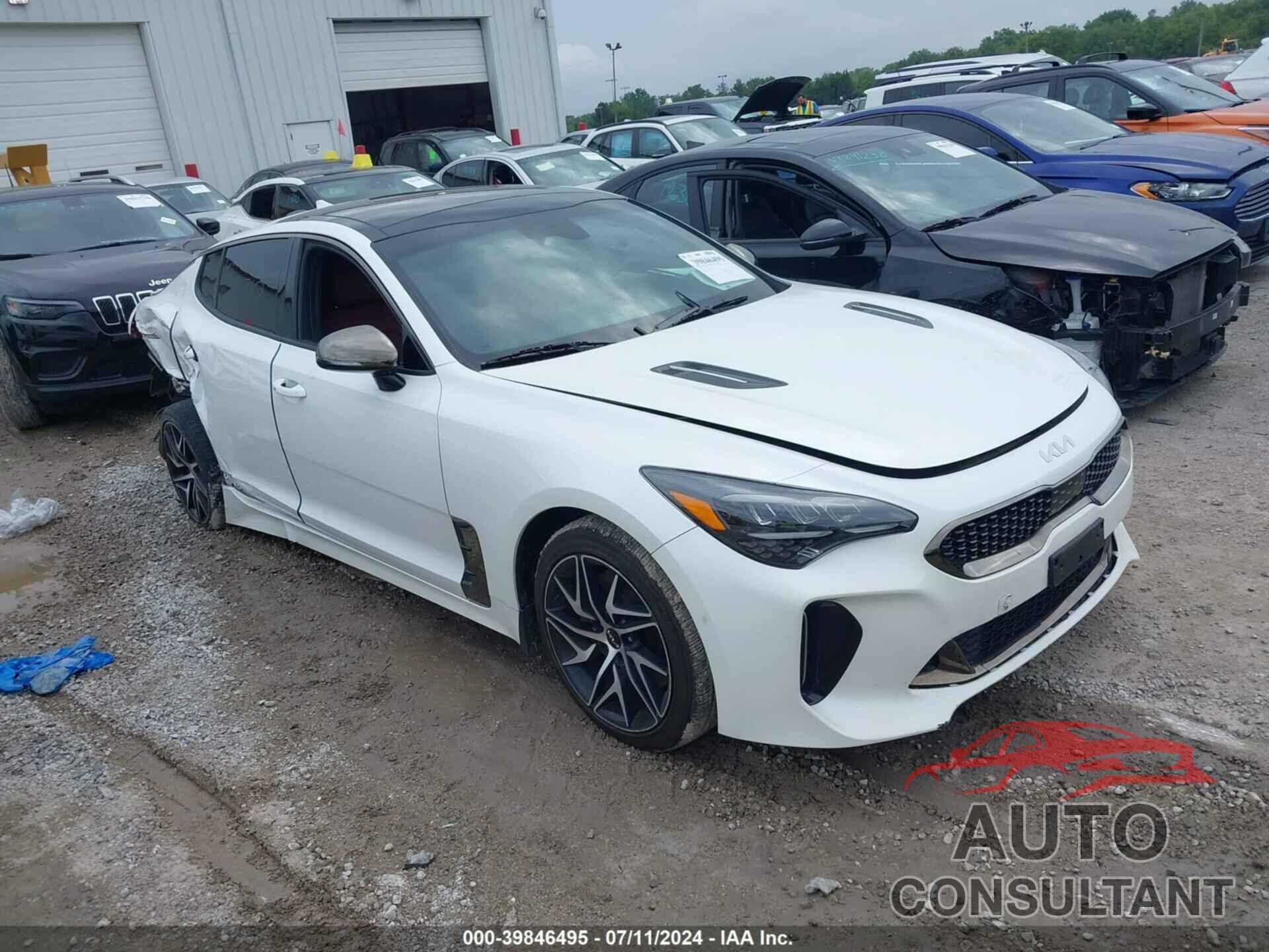 KIA STINGER 2022 - KNAE35LDXN6101069