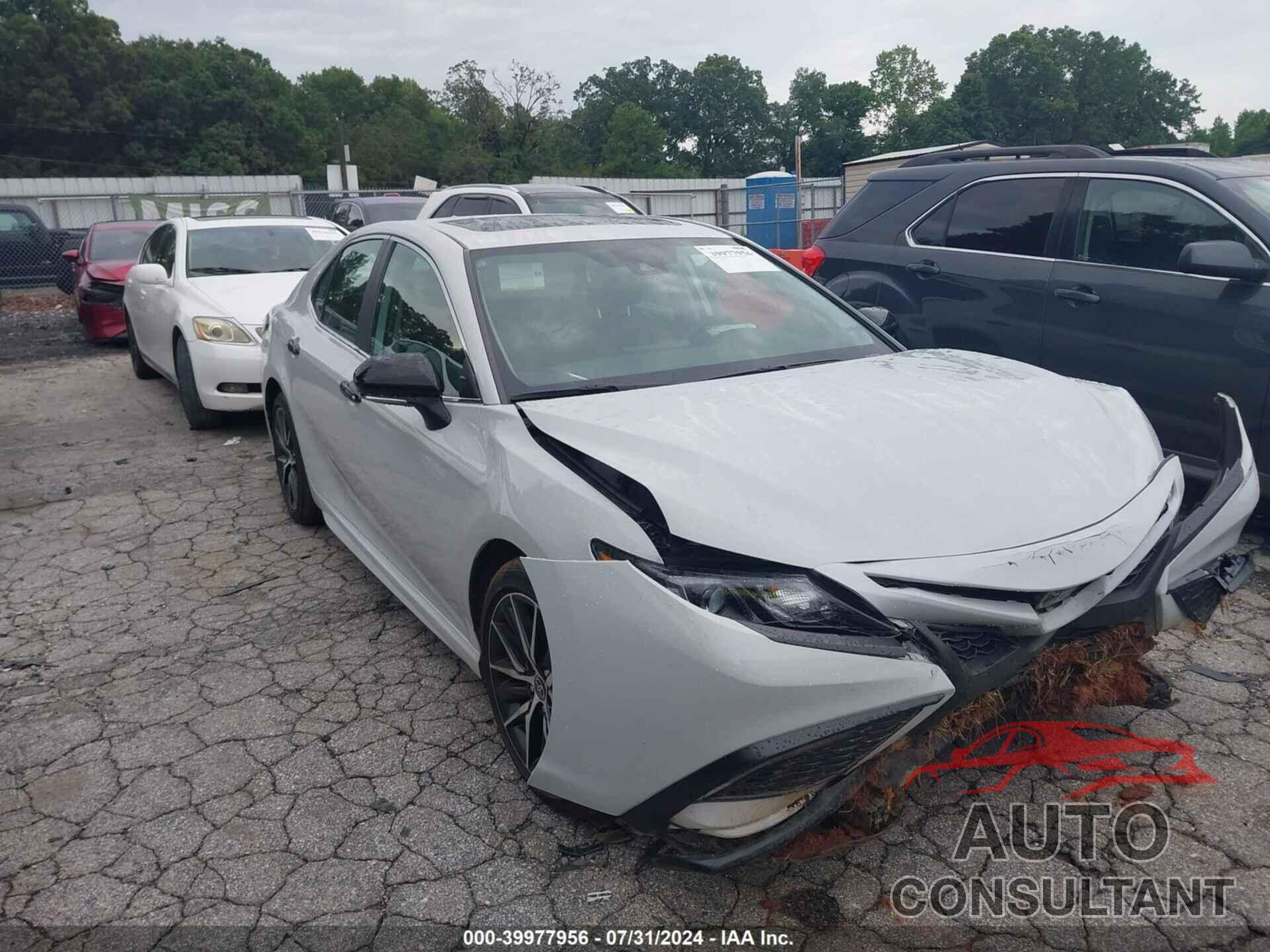 TOYOTA CAMRY 2023 - 4T1T11AK1PU136278